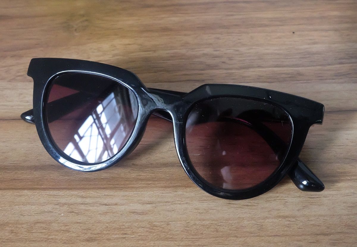 American Eagle Outfitters American Eagle Outfitters Sunglasses Size ONE SIZE - 1 Thumbnail