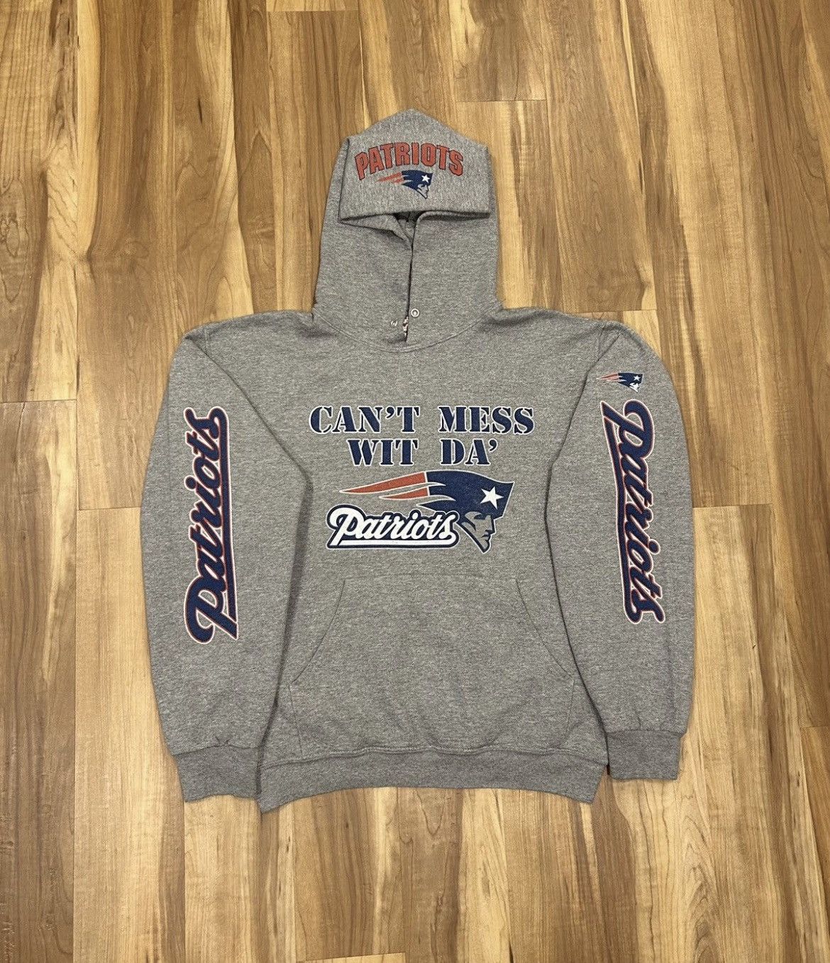 NFL Vintage New England Patriots hoodie Size US M / EU 48-50 / 2 - 1 Thumbnail