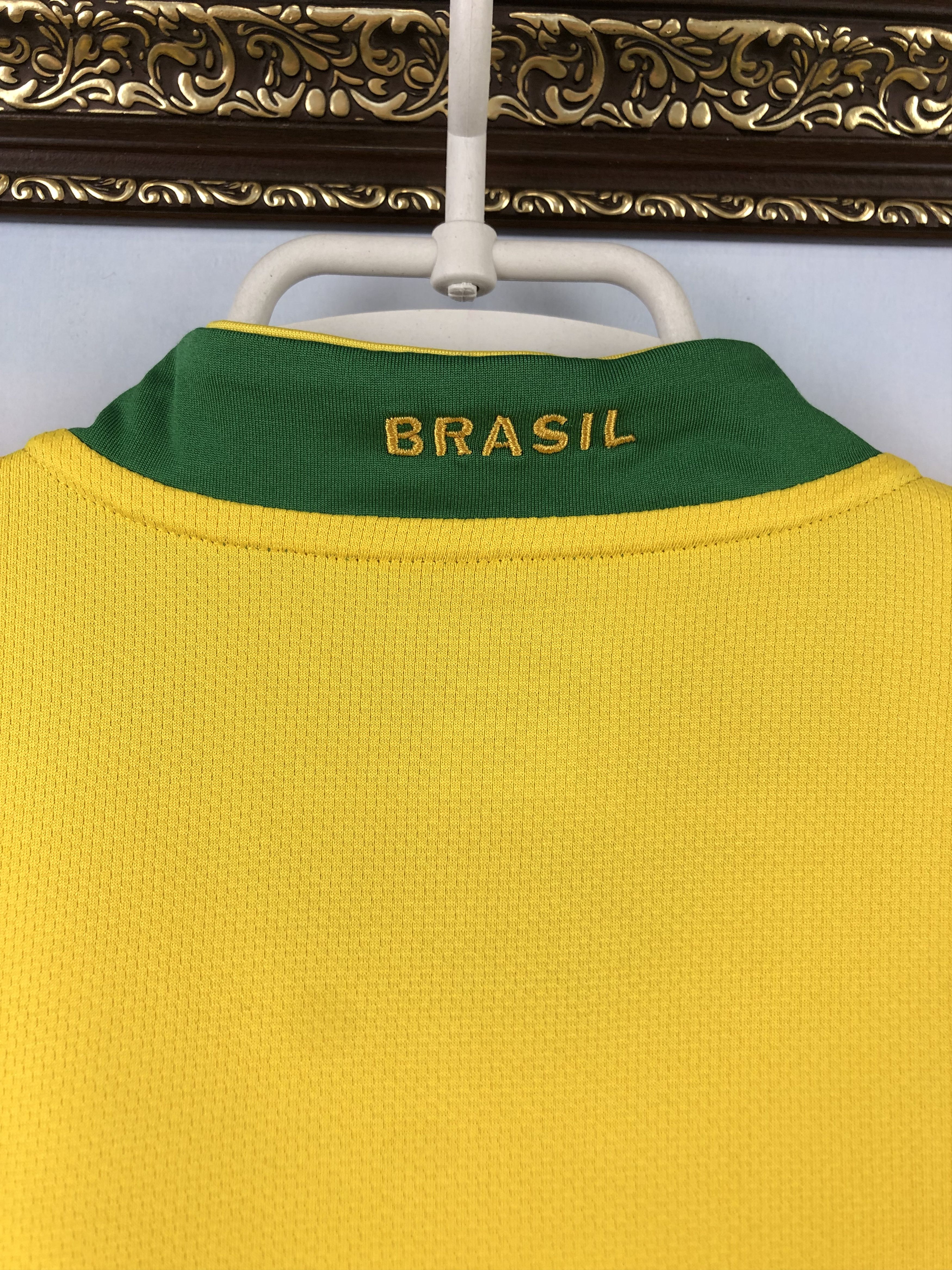 Nike × Vintage Brazil Home football shirt 2006 Soccer Nike Jersey Rare Size US M / EU 48-50 / 2 - 15 Thumbnail