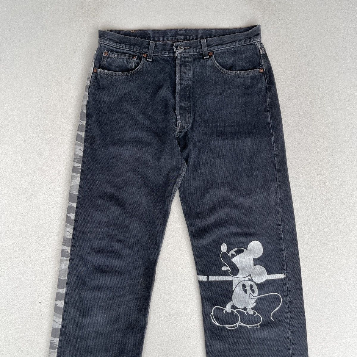 Levi's 90s Levi’s 501 Reworked Neighborhood Tiger Camo Mickey Denim Size US 34 / EU 50 - 4 Thumbnail