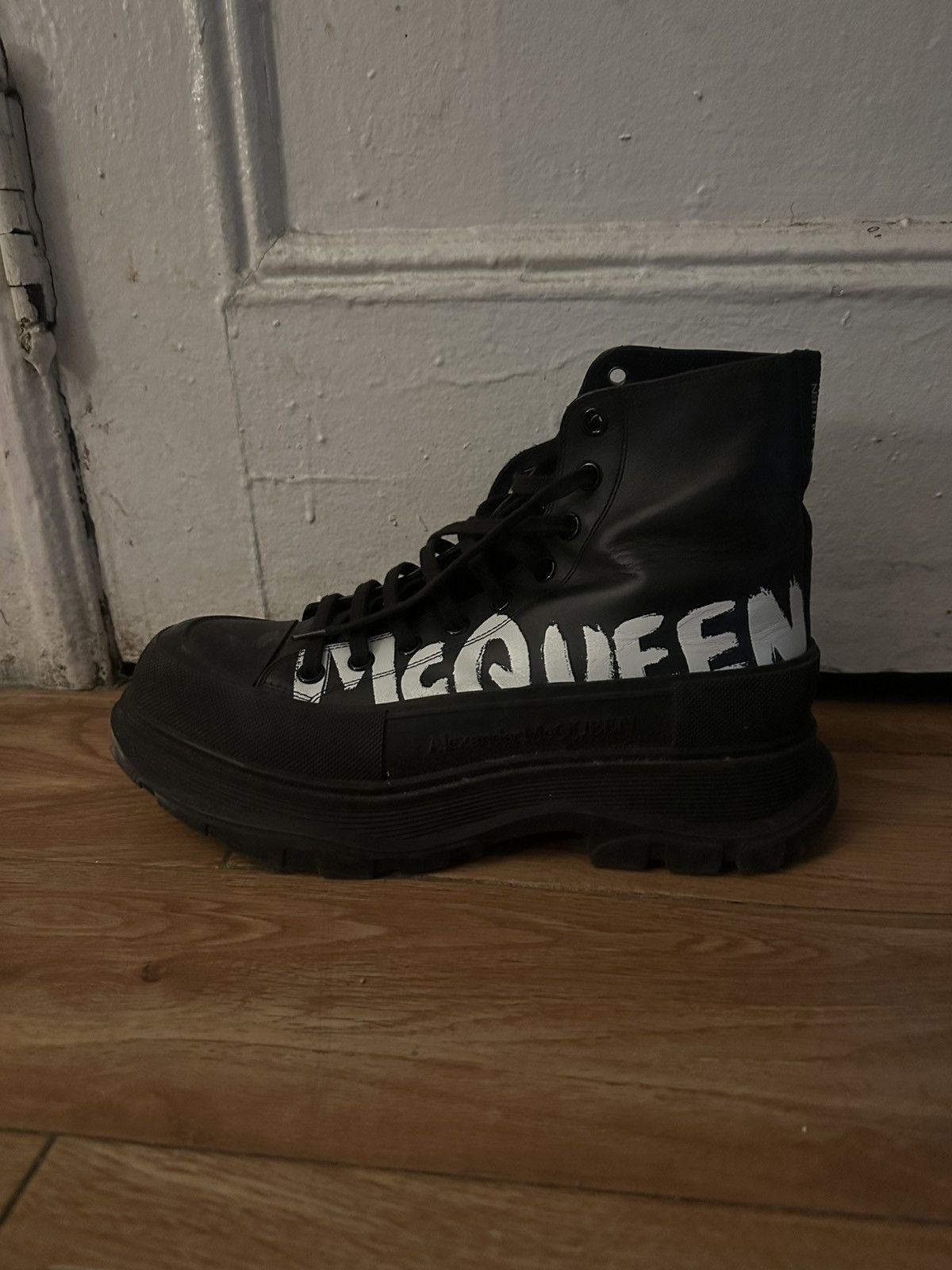 Alexander McQueen Alexander McQueen Tread Slick Boot Leather Graffiti Black Size US 10 / EU 43 - 1 Thumbnail