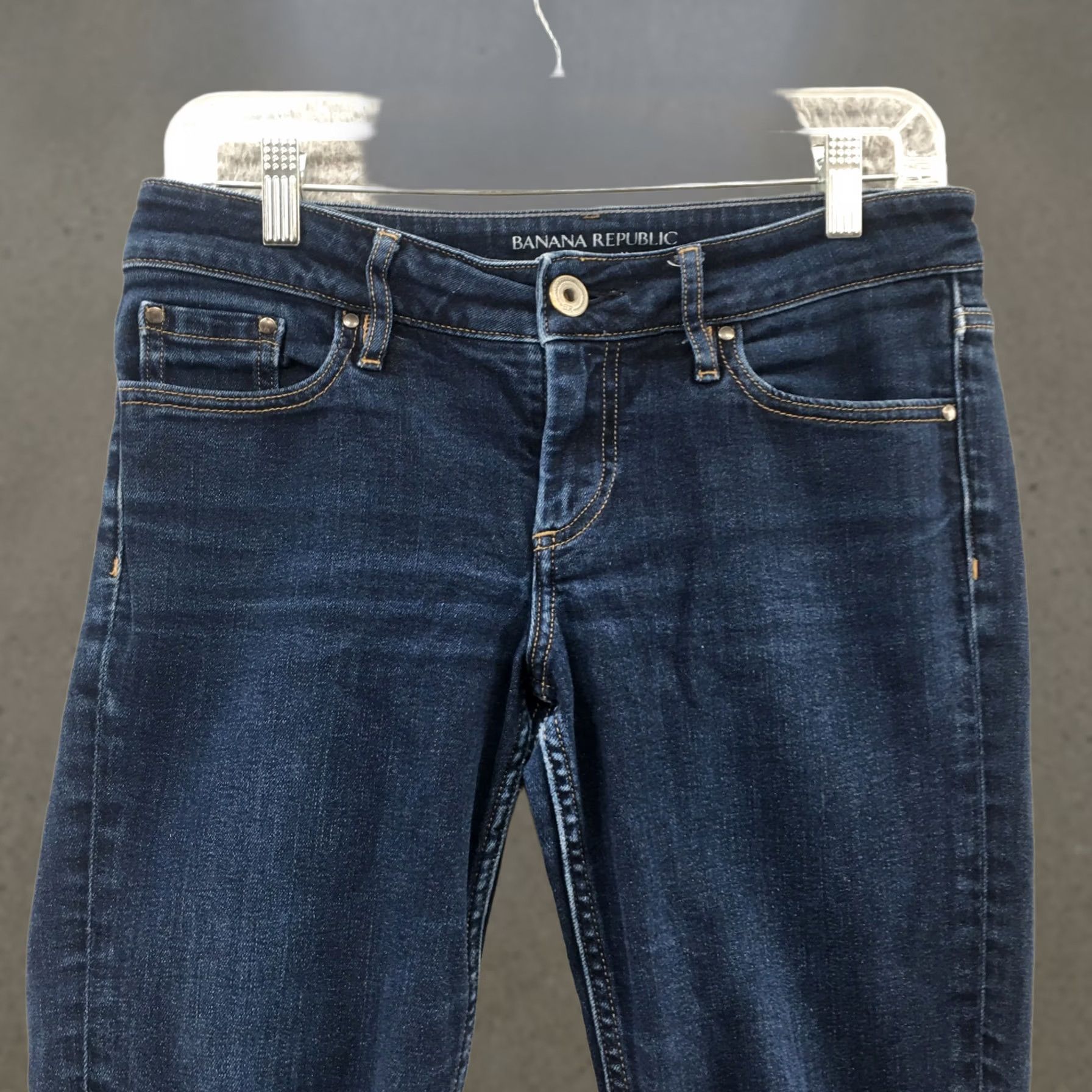 Banana Republic Banana Republic Skinny Jeans Womens 4 Blue Denim Classic Fit Zip Jeans 30x25 Pockets 5-Pocket Denim Cotton Spandex Regular Size Type XS–? Size 27" / US 4 / IT 40 - 1 Thumbnail