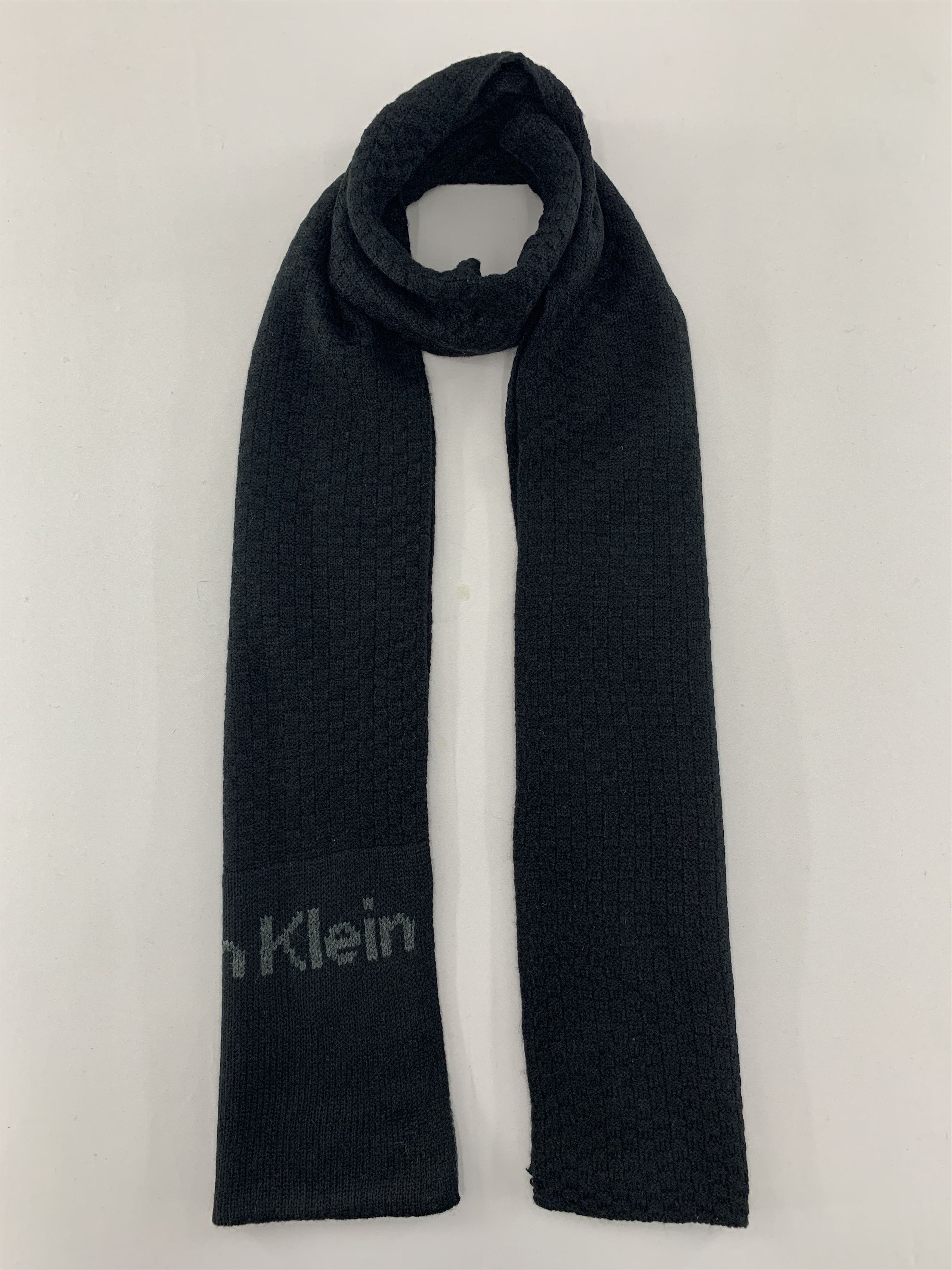 Calvin Klein Calvin Klein Scarf Wool Muffler Neck Wrap BL5061 Size ONE SIZE - 1 Thumbnail