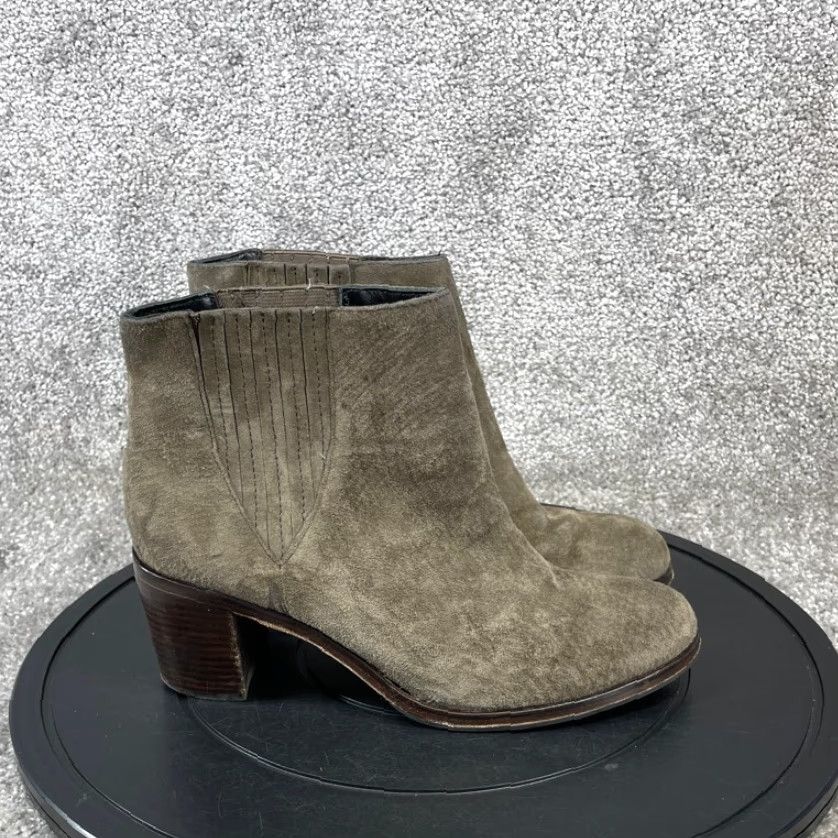Vintage VINTAGE Wolverine 1000 Mile Samantha Pleet Bootie Womens Size 8.5 M Gray Suede Casual Ankle Block Heel Going Out Size US 6.5 / IT 36.5 - 3 Thumbnail