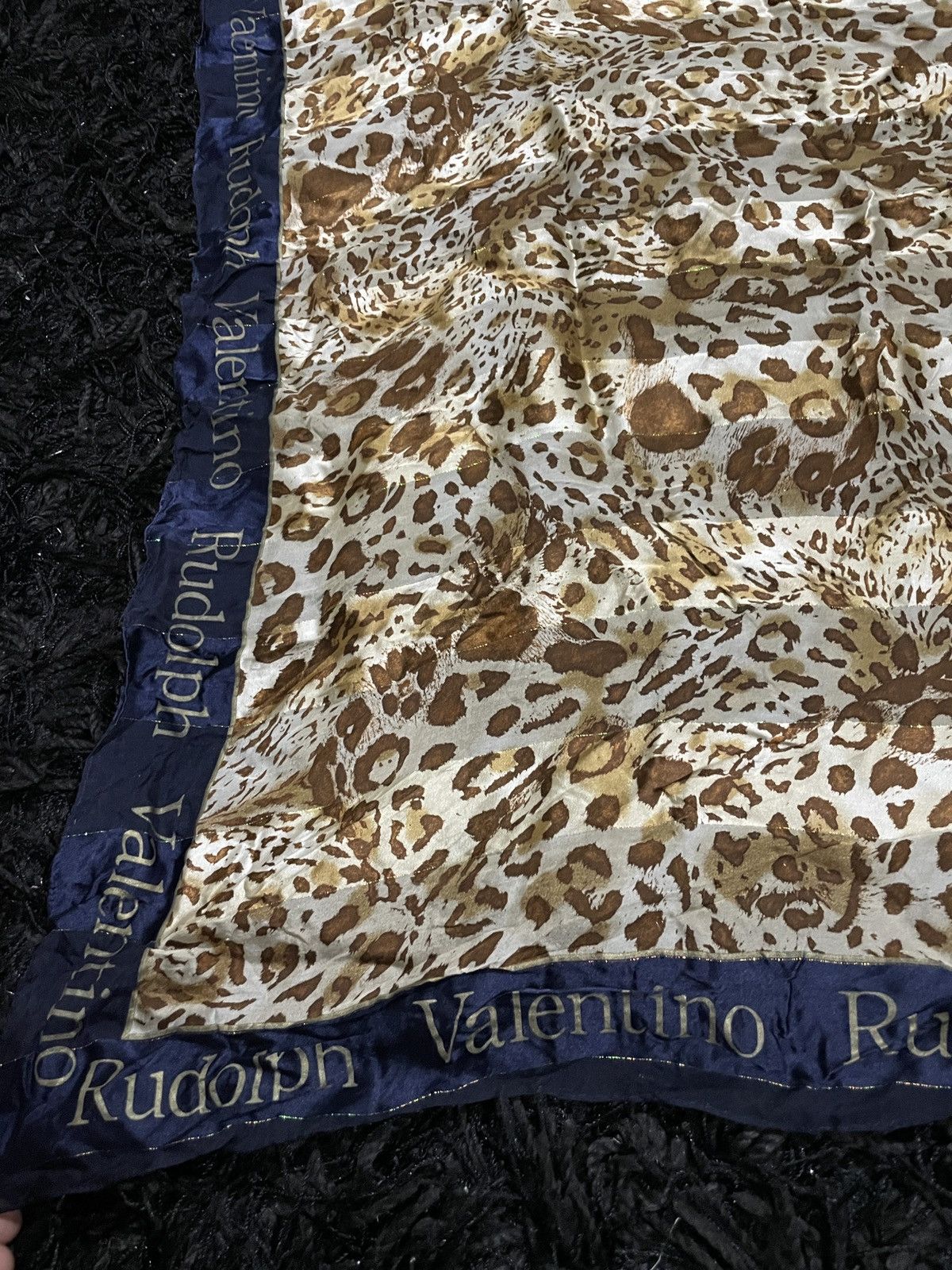Designer × Valentino × Vintage Vintage 90’s Rudolph Valentino silk Scarves Leopard Printed Size ONE SIZE - 5 Thumbnail