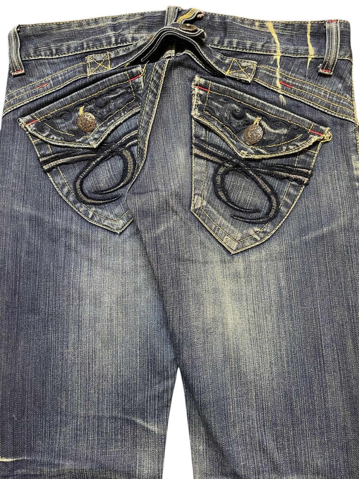 Who Decides War Vintage Japanese Brand Faded Wash Clawmark Flared Jeans Size US 31 - 6 Thumbnail