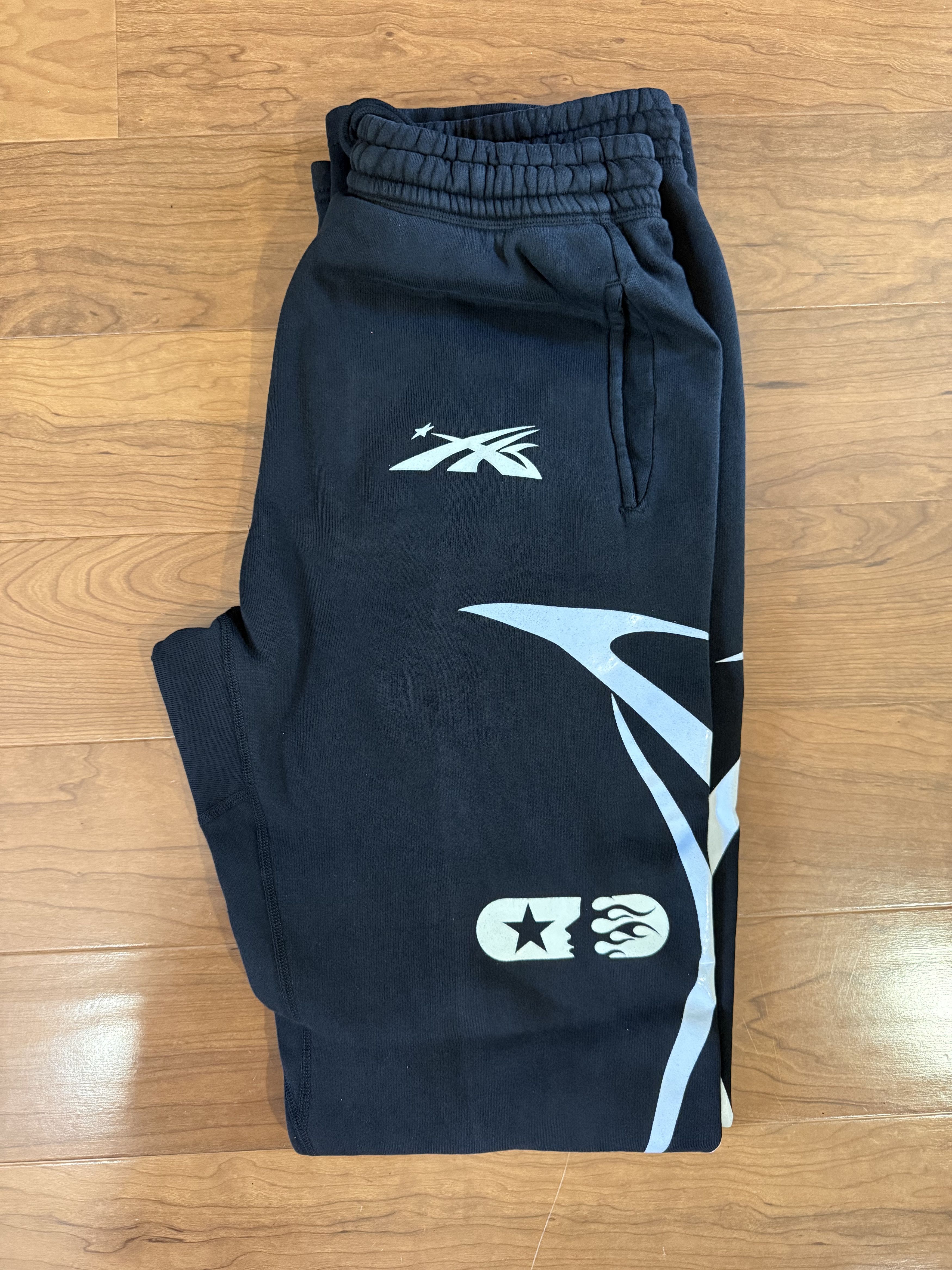 HELLSTAR Hellstar Sports Jet Black Sweatpants Size US 32 / EU 48 - 2 Thumbnail