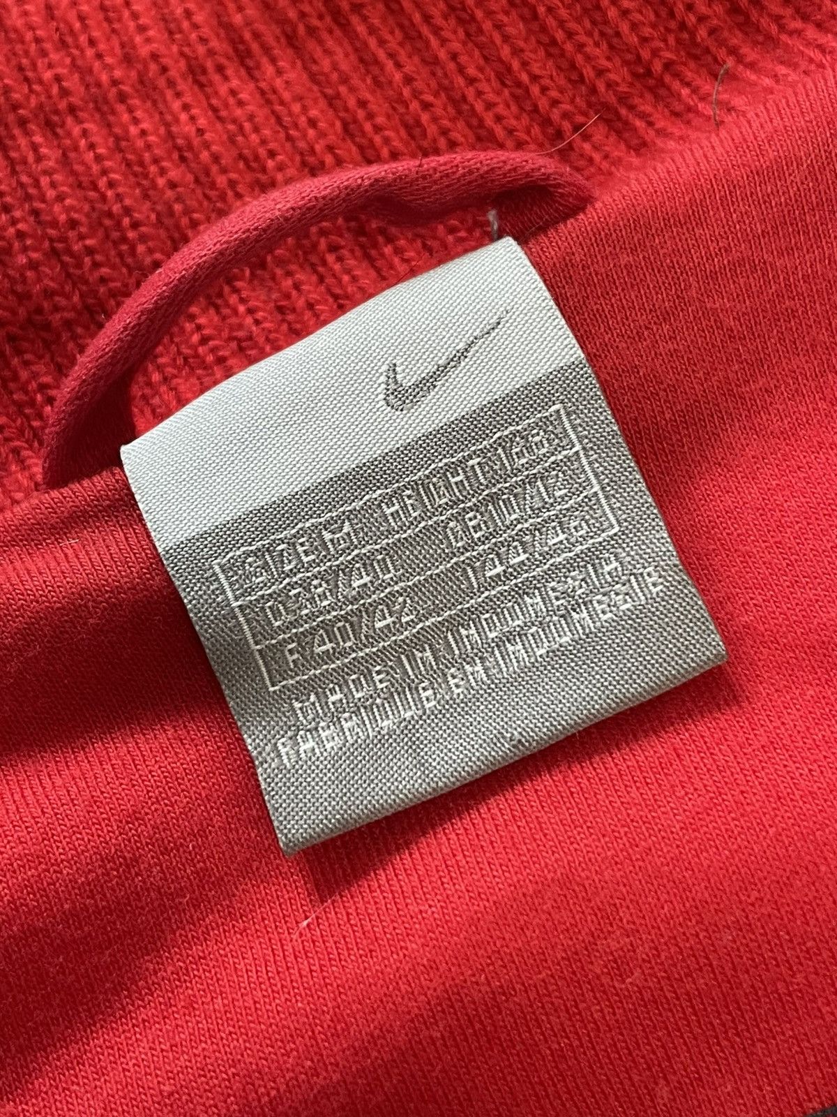 Nike Vintage Nike Small Swoosh Nylon Puffer Vest Size M / US 6-8 / IT 42-44 - 6 Thumbnail