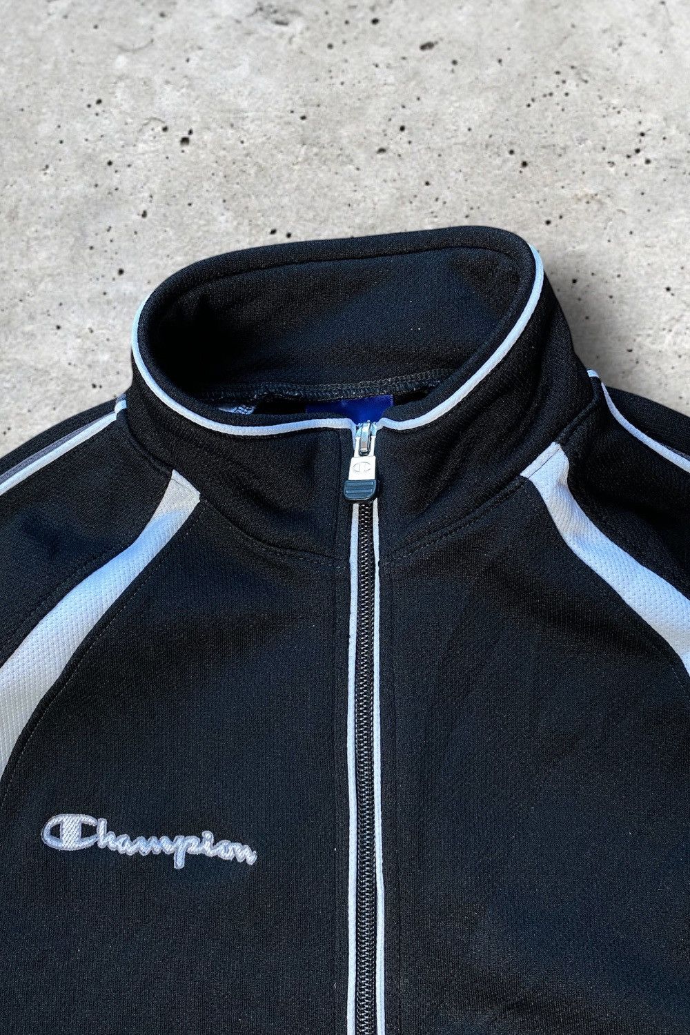 Champion Champion Vintage Track Jacket M Black Tracksuit Weste Men‘s Size US M / EU 48-50 / 2 - 3 Thumbnail