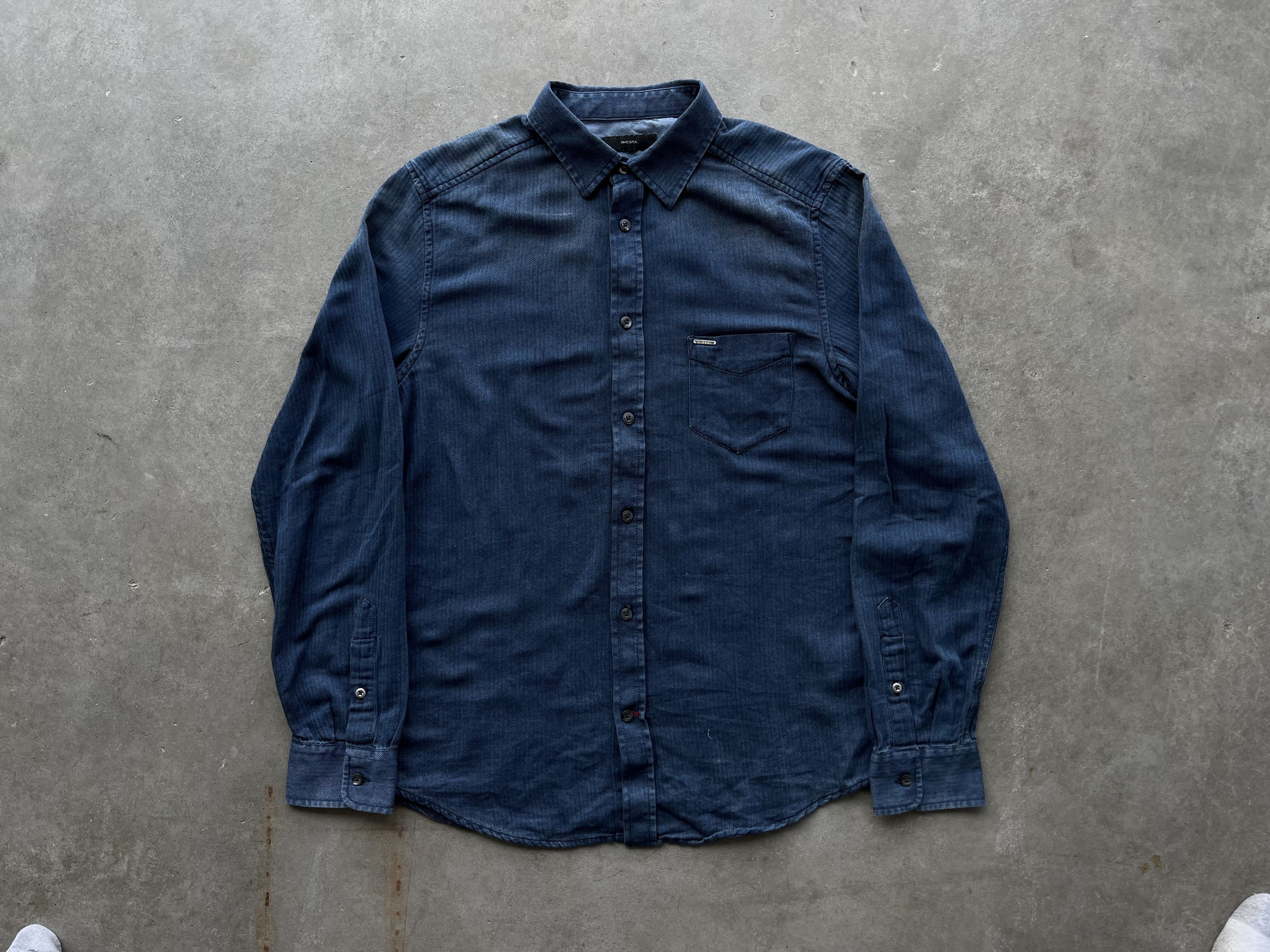Diesel × Diesel Black Gold Vintage Diesel dark blue button up Size US M / EU 48-50 / 2 - 1 Thumbnail
