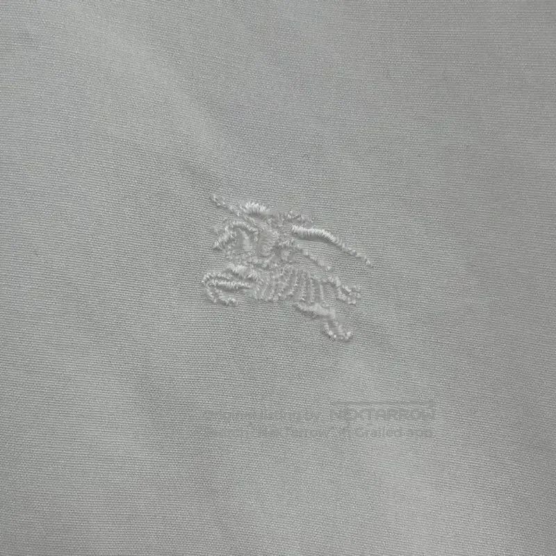 Burberry Burberry Men's White Long Sleeve Shirt. Size US M / EU 48-50 / 2 - 5 Thumbnail