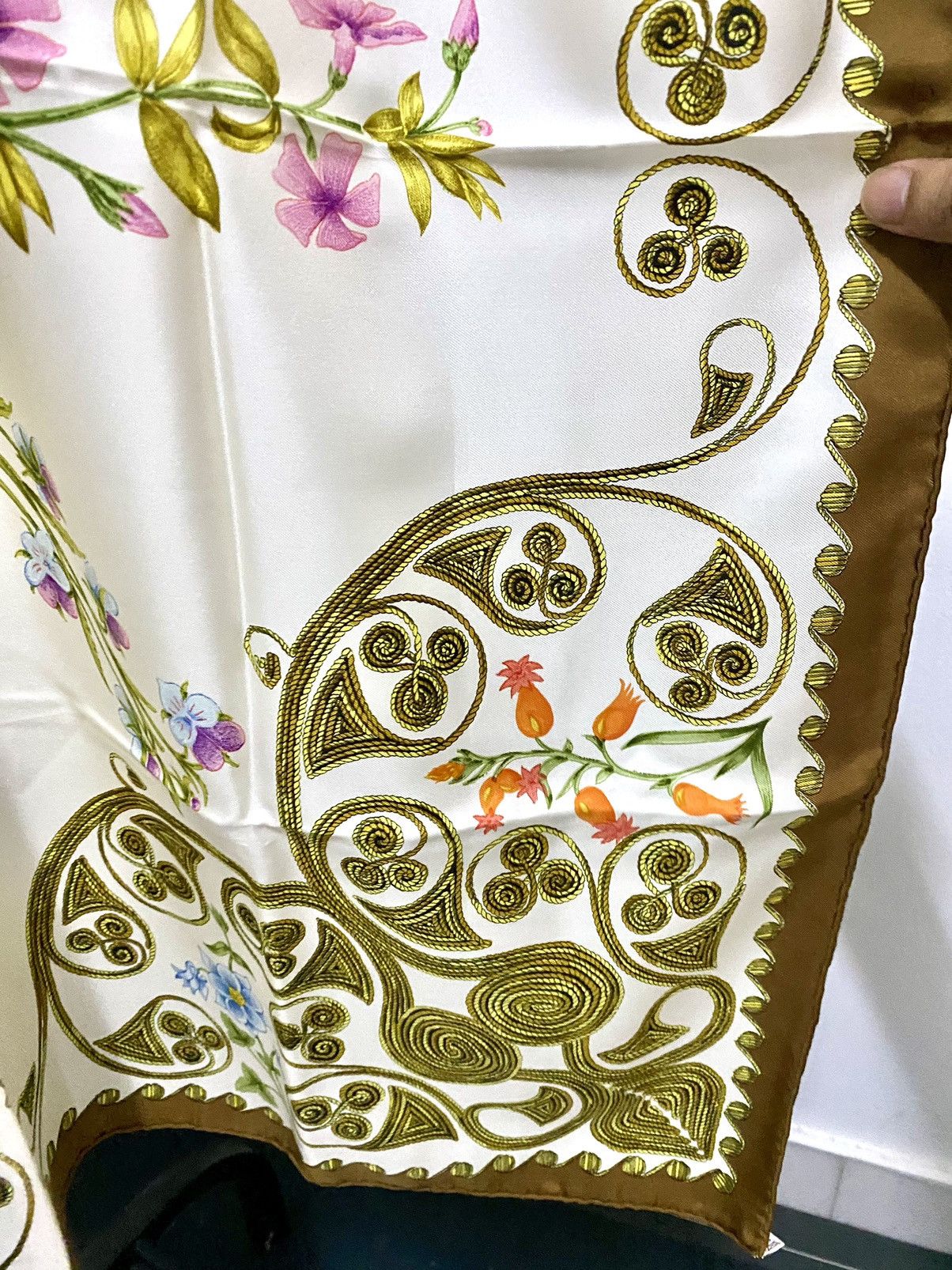 Hermes Vintage Hermes Silk Scarves Arabesques Size ONE SIZE - 10 Thumbnail