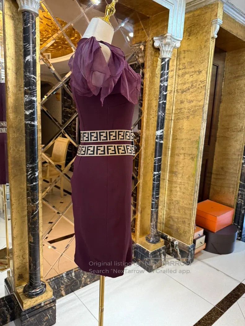 Fendi Fendi Limited show model burgundy dress, classic F waist b Size XS / US 0-2 / IT 36-38 - 4 Thumbnail
