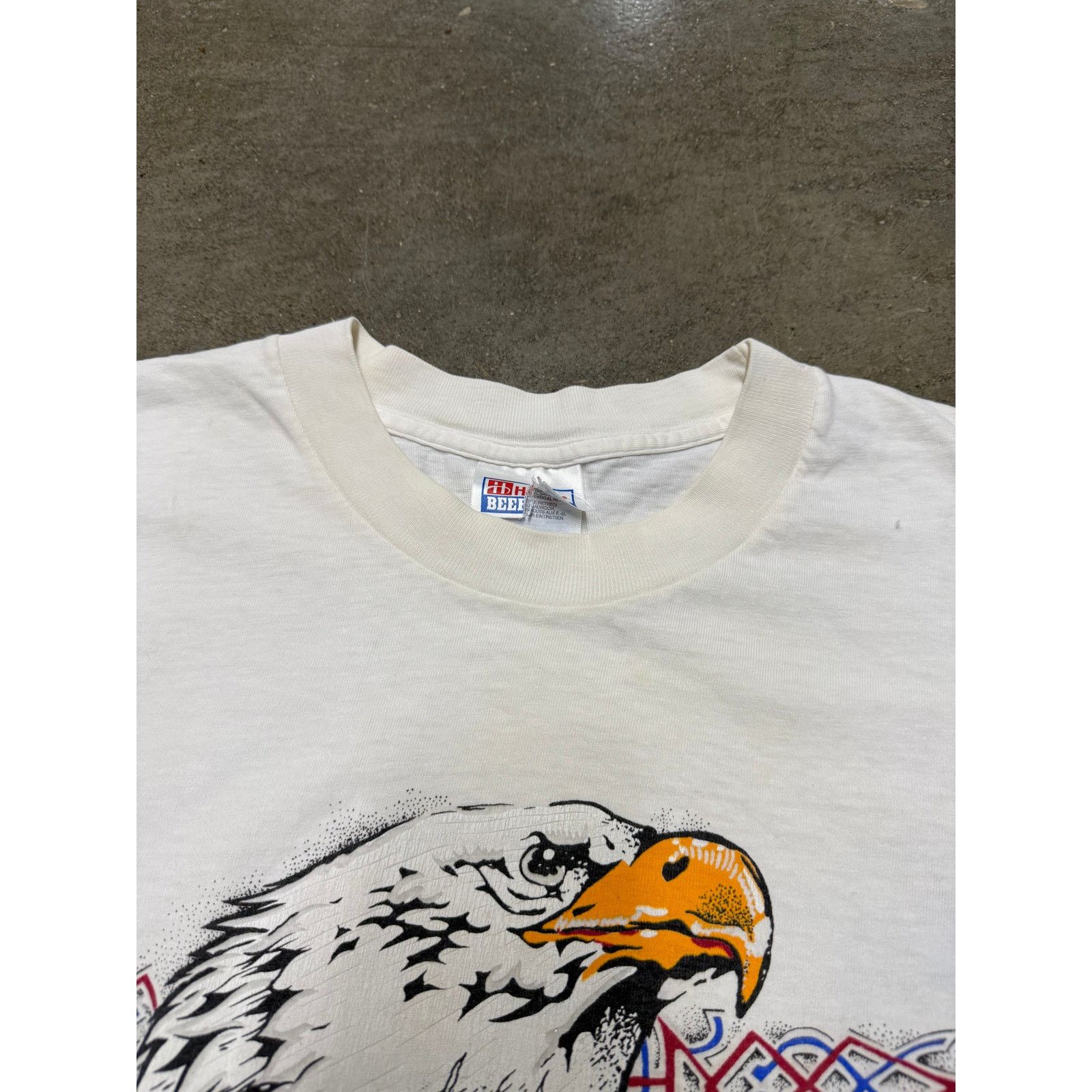 Vintage Vintage Distressed Bald Eagle Native American T-Shirt Size US M / EU 48-50 / 2 - 2 Thumbnail