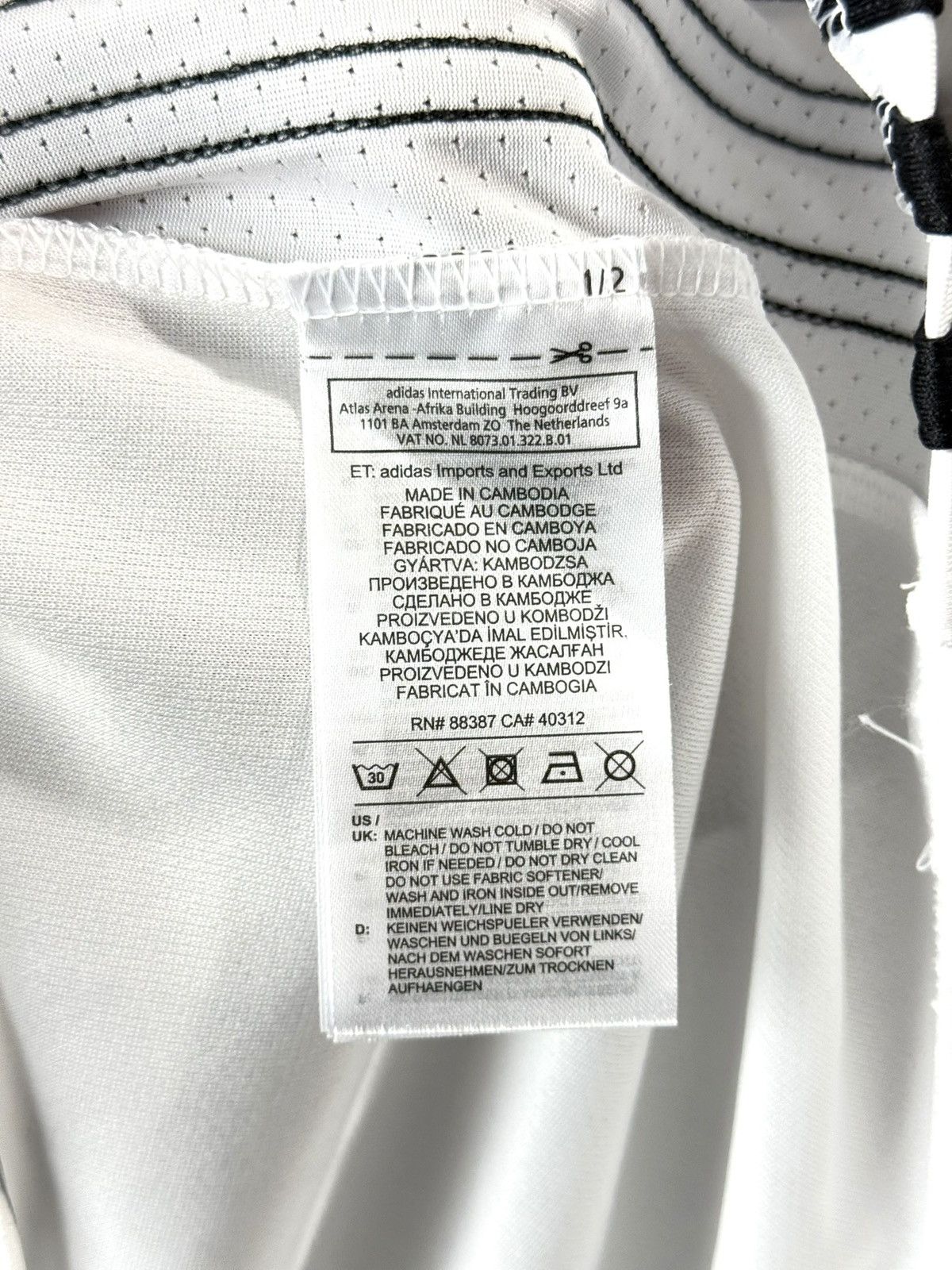 Adidas Vintage 2019 Adidas Germany Soccer Jersey T Shirt Size US L / EU 52-54 / 3 - 8 Thumbnail