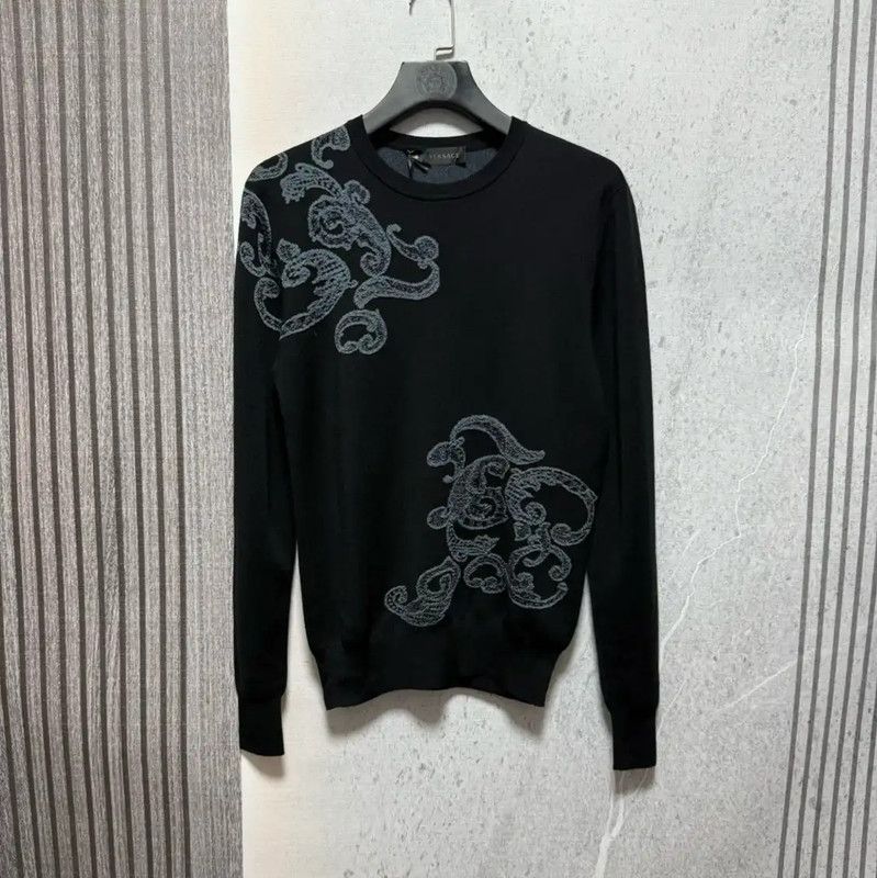 Versace Versace Black Wool Embroidered Pullover Sweater 0089 Size US S / EU 44-46 / 1 - 1 Thumbnail