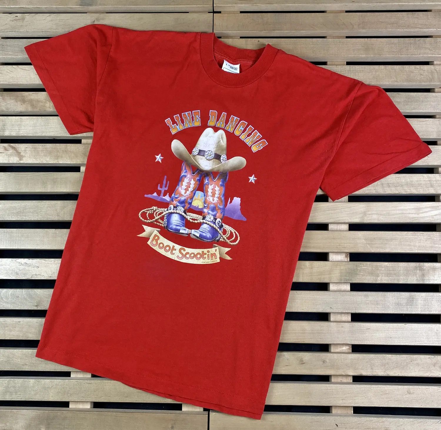 Vintage Mens Vintage T Shirt Line Danging 1997 Size L Size US L / EU 52-54 / 3 - 1 Thumbnail
