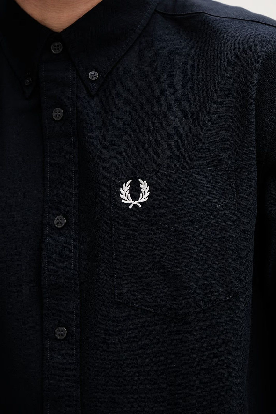 Fred Perry 🇬🇧 Fred Perry Oxford Shirt Embroidered Logo Rare Retro Size US M / EU 48-50 / 2 - 5 Thumbnail