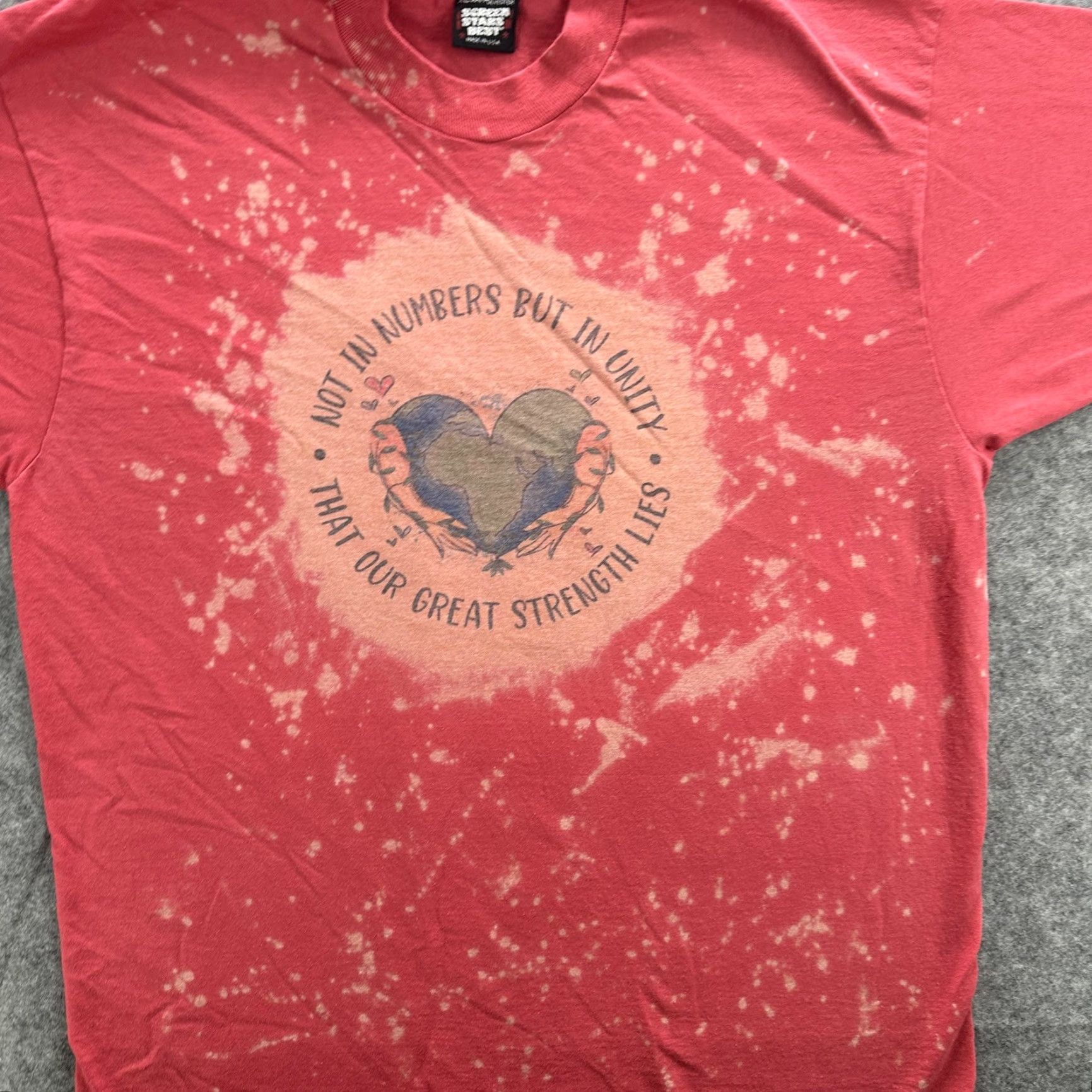Vintage VINTAGE Screen Stars Best Unity Earth Shirt Mens XL Red Graphic Print 90s USA Size US XL / EU 56 / 4 - 3 Thumbnail