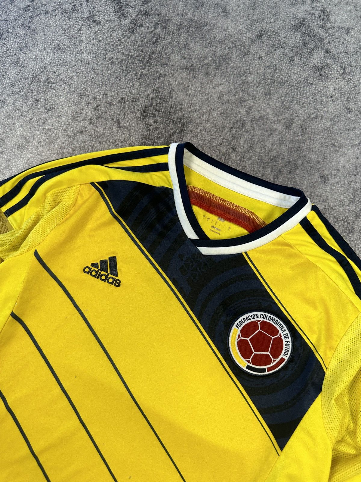Adidas Adidas Columbia Soccer Jersey Streetwear Rare Style S USA Size US S / EU 44-46 / 1 - 2 Thumbnail