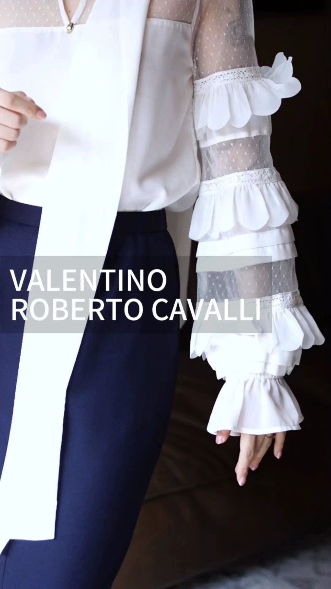 Roberto Cavalli Roberto Cavalli Jellyfish-Lace Shirt Fr38 SM Mint Size XS / US 0-2 / IT 36-38 - 1 Thumbnail