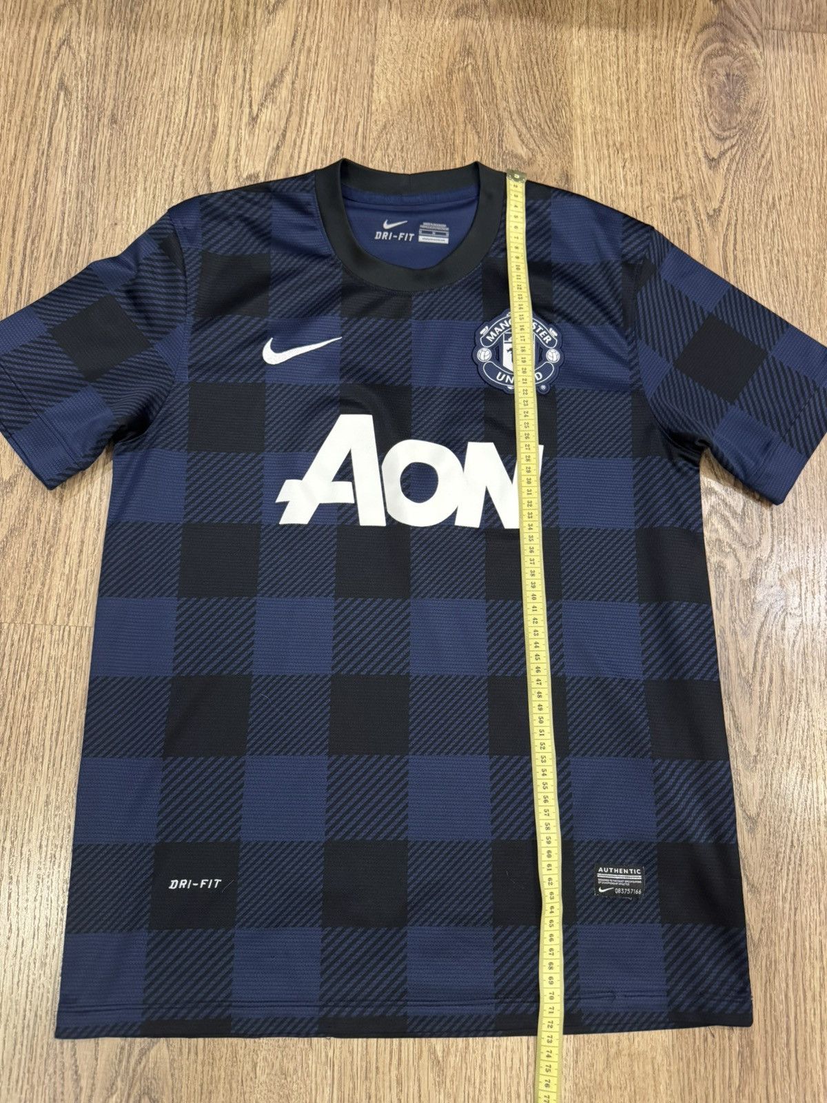 Adidas MANCHESTER UNITED 2013-14 FOOTBALL JERSEY NIKE 532838-411 M Size US M / EU 48-50 / 2 - 2 Thumbnail