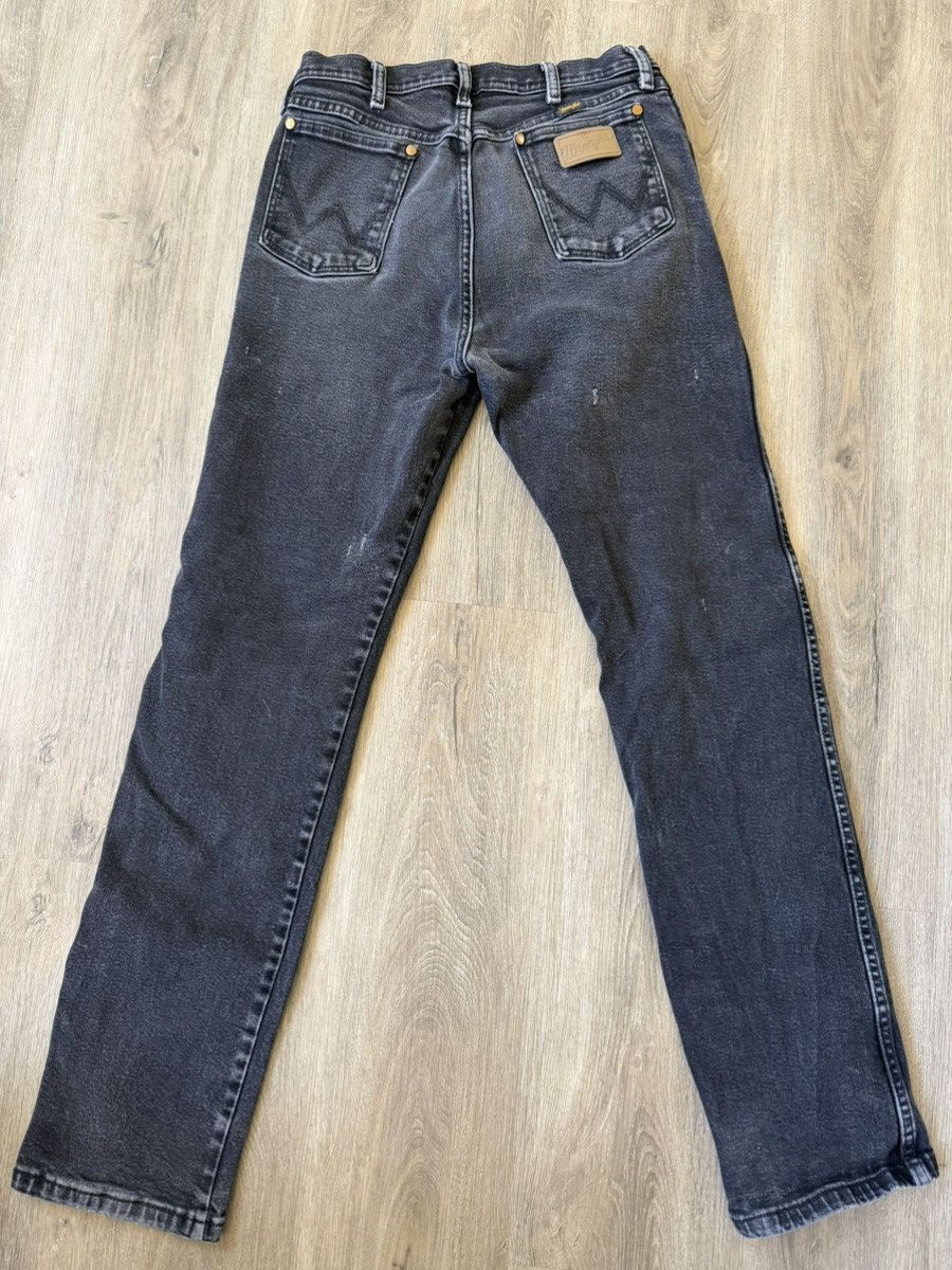 Wrangler Distressed black jeans Size US 32 / EU 48 - 2 Thumbnail