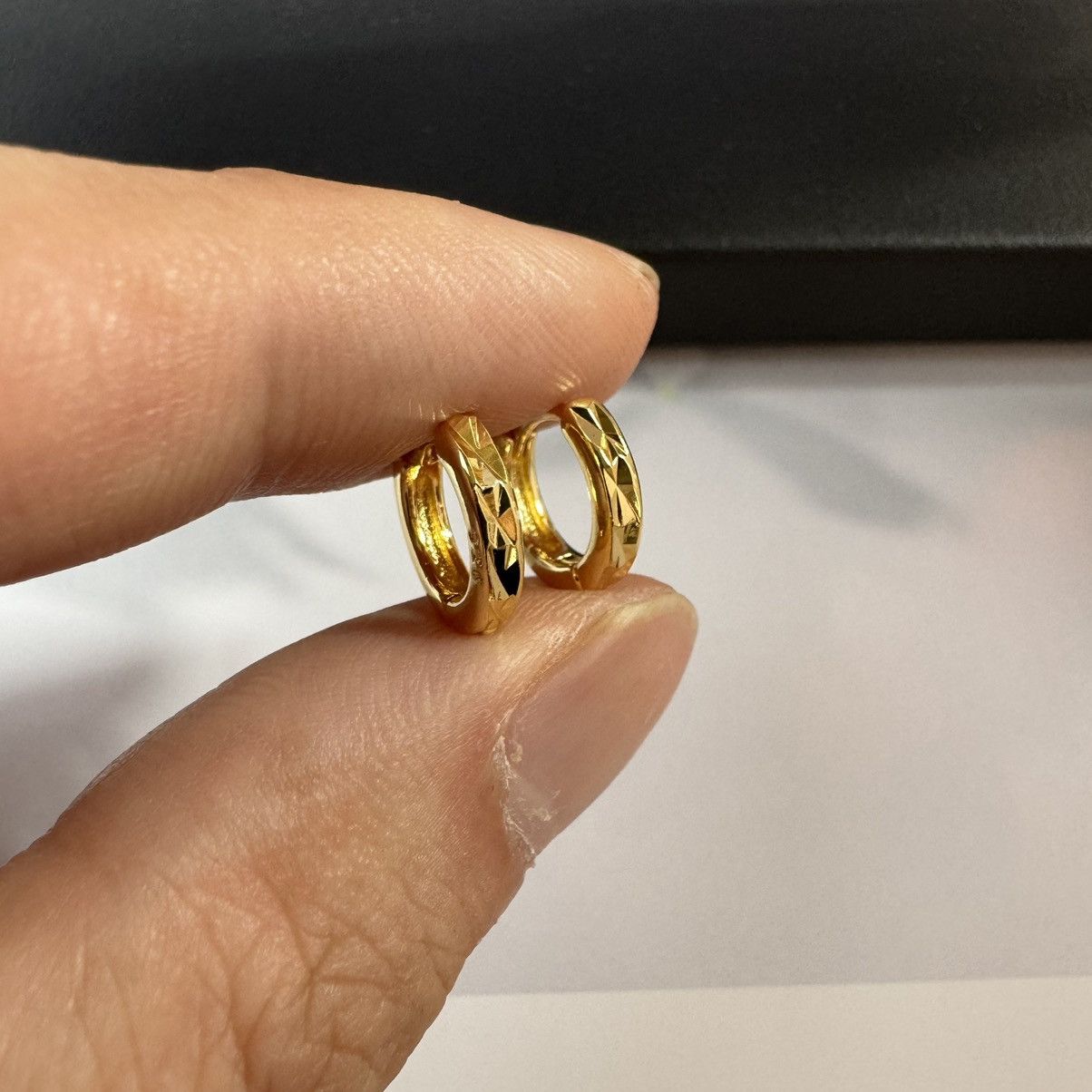 Other 10mm Small Gold Hoop Earrings for Men Women Unisex Earrings Size ONE SIZE - 1 Thumbnail