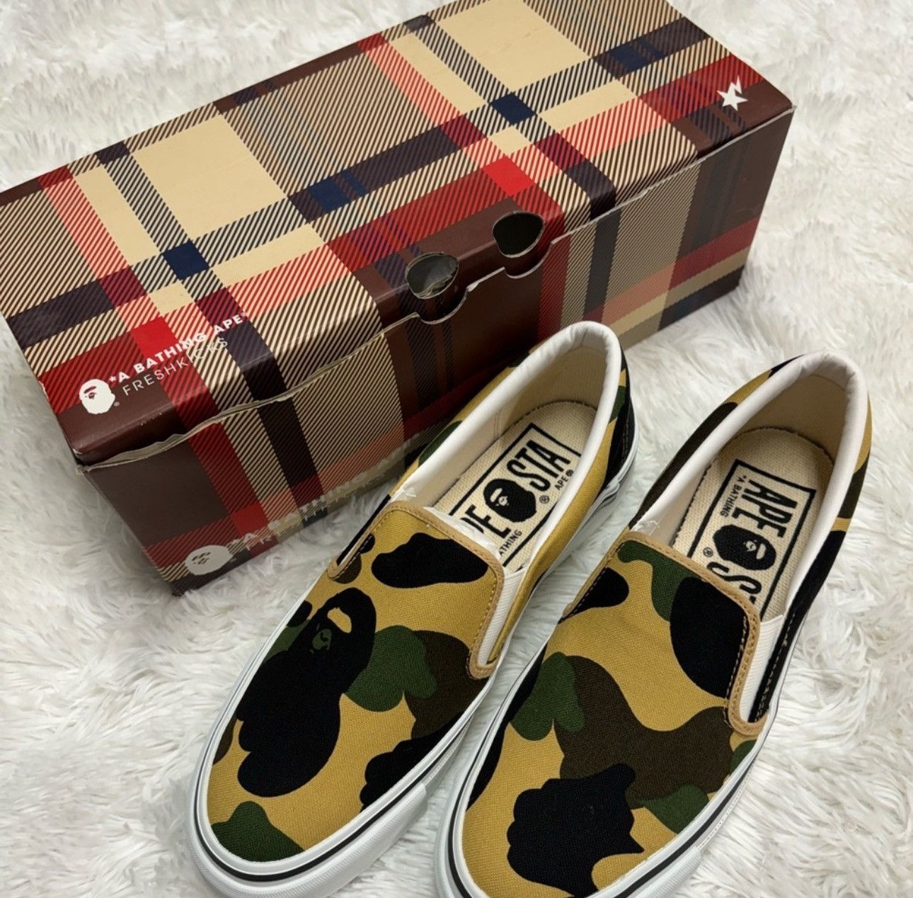 Bape A Bathing Ape Bape Slide On Camouflage Sneakers Size US 6 / EU 39 - 2 Thumbnail