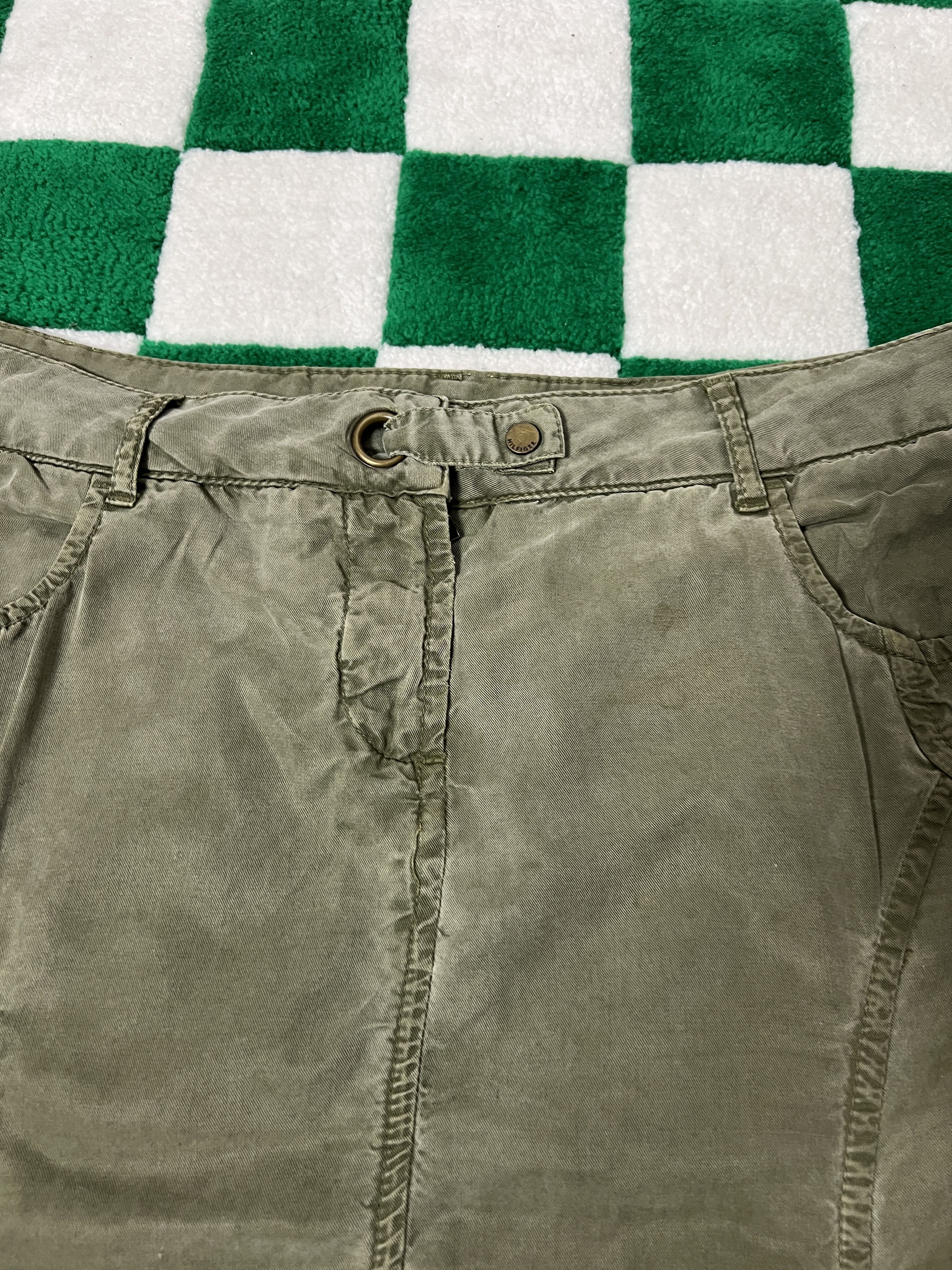 Tommy Hilfiger Tommy Hilfiger Y2K Grunge Skirt size 12 Size 34" / US 12 / IT 48 - 4 Thumbnail