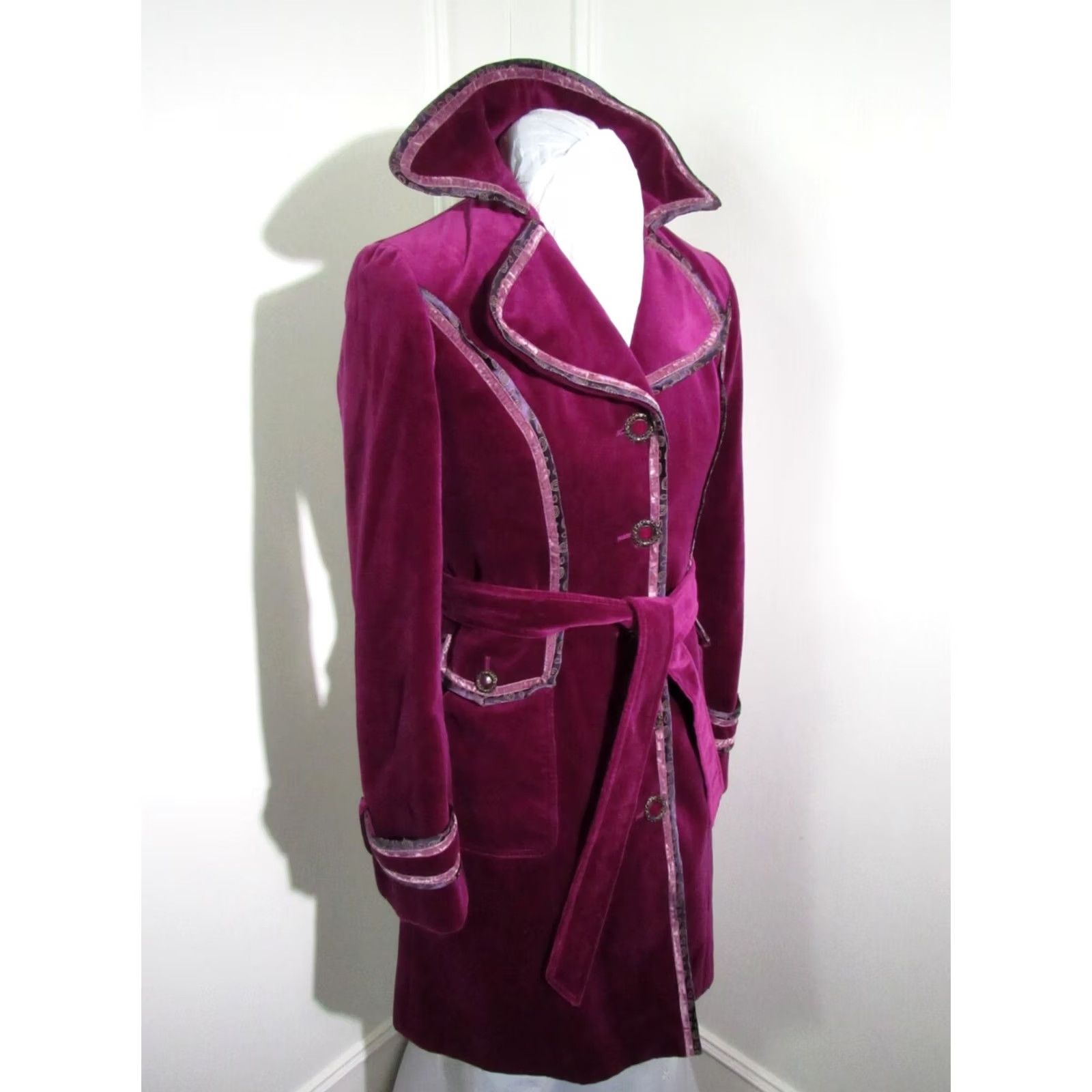 Vintage Cynthia Cynthia Steffe Trench Coat Embroidered Violet Small Womens Long Sleeve Button Pocket Knit Collection Vintage: No Coat (Size S) Size S / US 4 / IT 40 - 4 Thumbnail