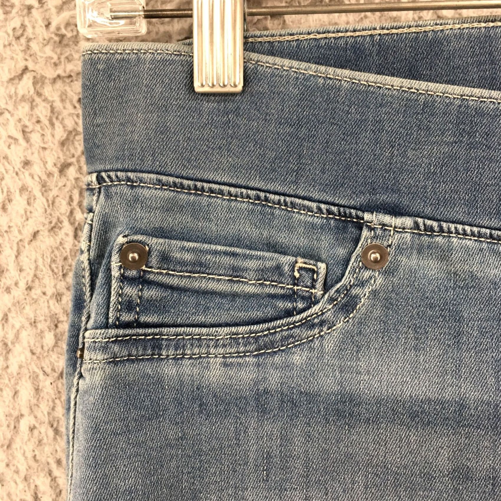 Essentials Amazon Essentials Jeans Womens 6 Short Blue Denim Mid Rise Jeggings Size 28" / US 6 / IT 42 - 4 Thumbnail