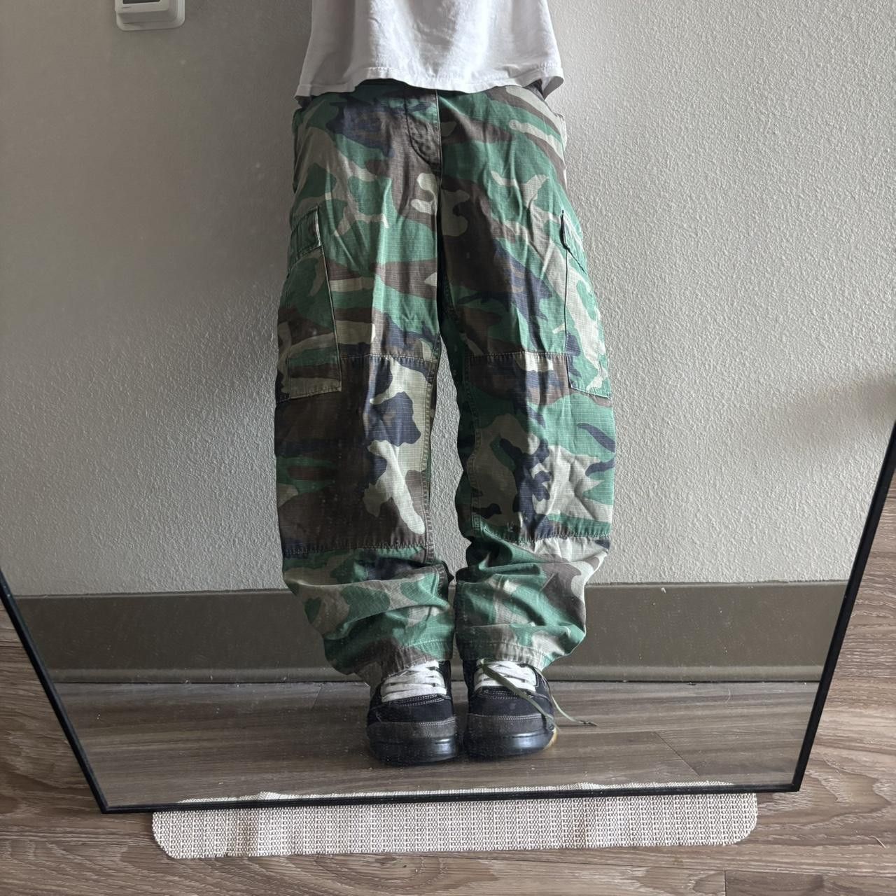 Vintage Crazy Vintage Y2K/2000s Military Camo Streetwear Cargo Pants! 31x29 Size US 31 - 1 Thumbnail