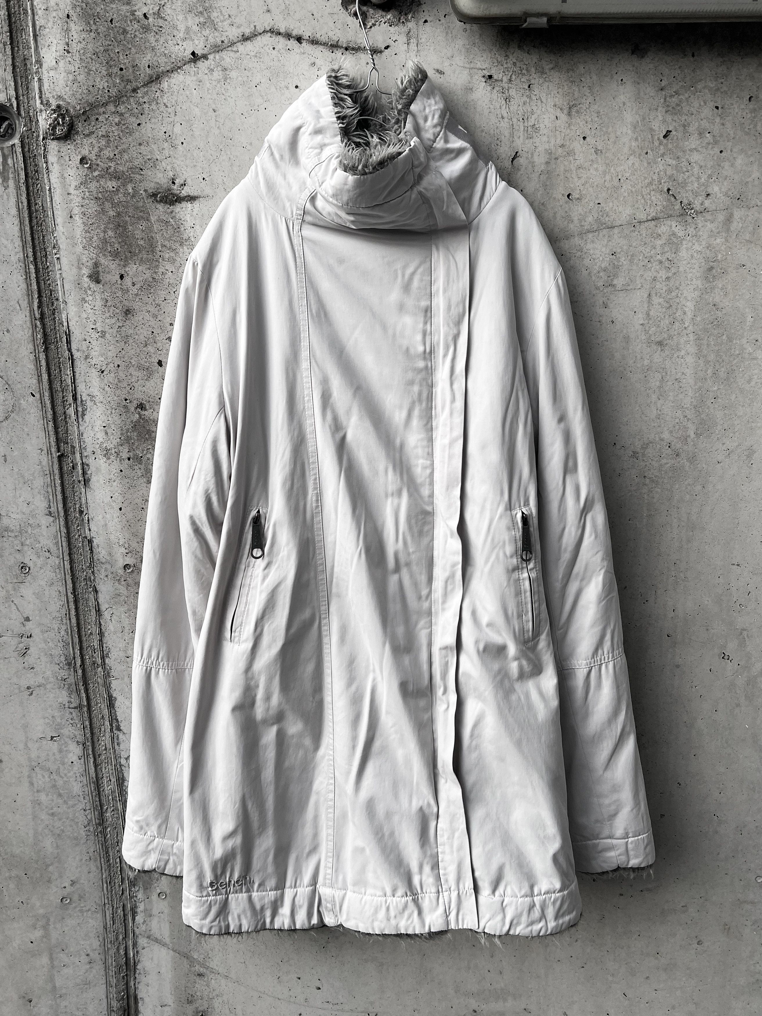 Bench Structured High-Neck Asymmetric Parka Size M / US 6-8 / IT 42-44 - 1 Thumbnail