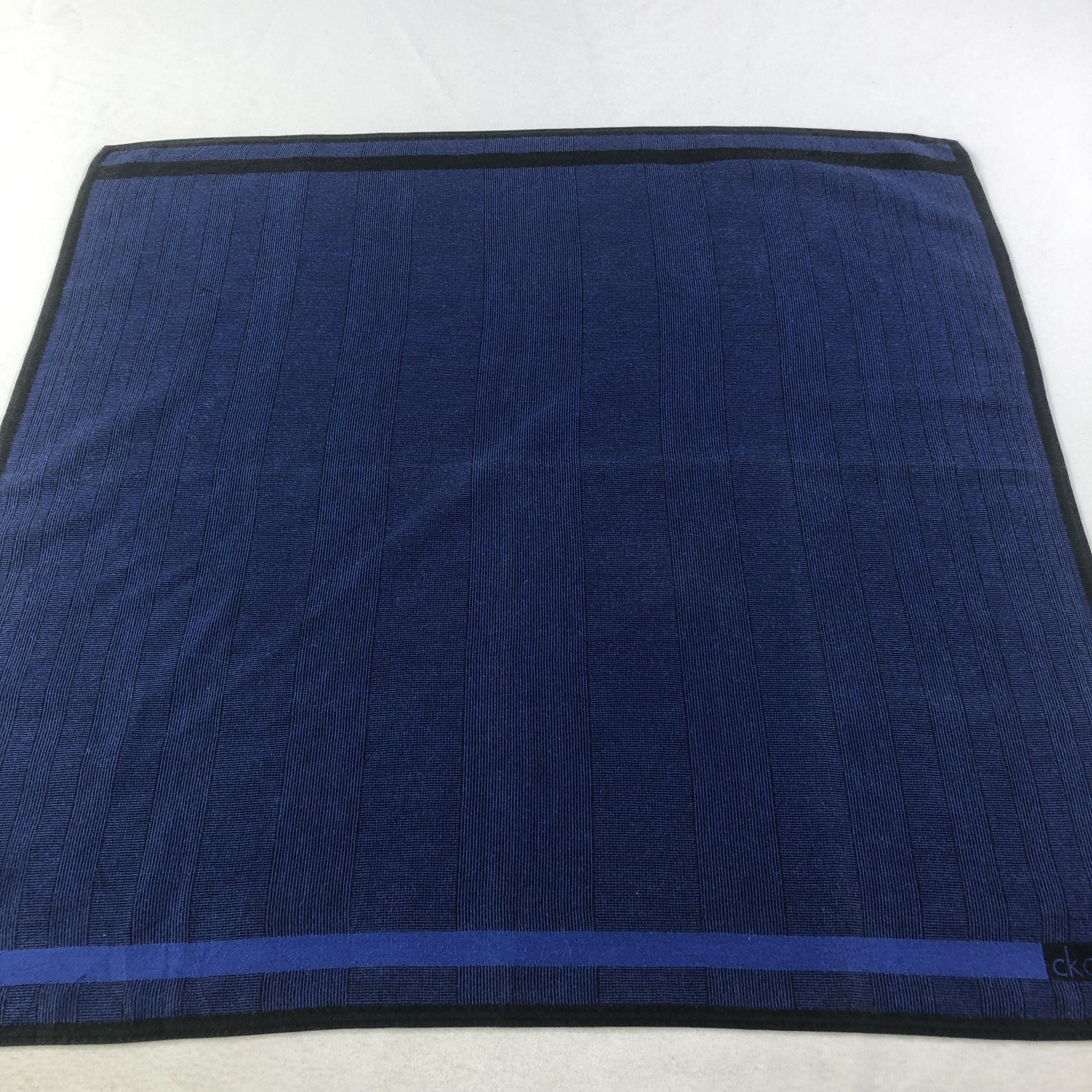 Calvin Klein Cavin Klein Handkerchief Neckerchief Bandana H2299 Size ONE SIZE - 5 Thumbnail