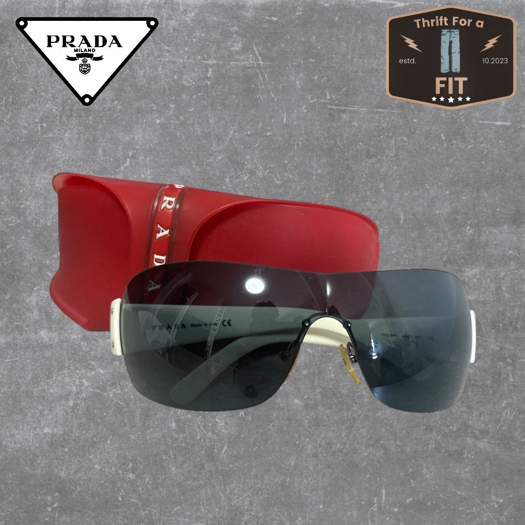 Prada Prada SPS 07F 4AO-1A1 125 vintage Luxury sunglasses Size ONE SIZE - 1 Thumbnail