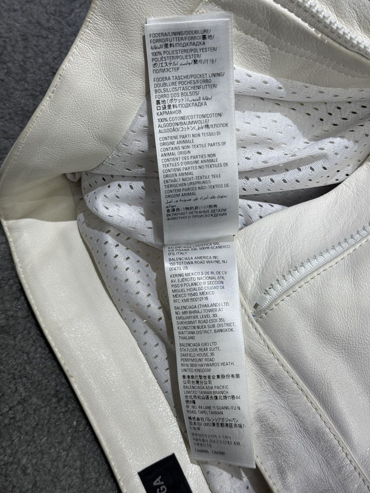 Balenciaga Balenciaga 23ss oversized biker pants Size US 36 / EU 52 - 8 Thumbnail