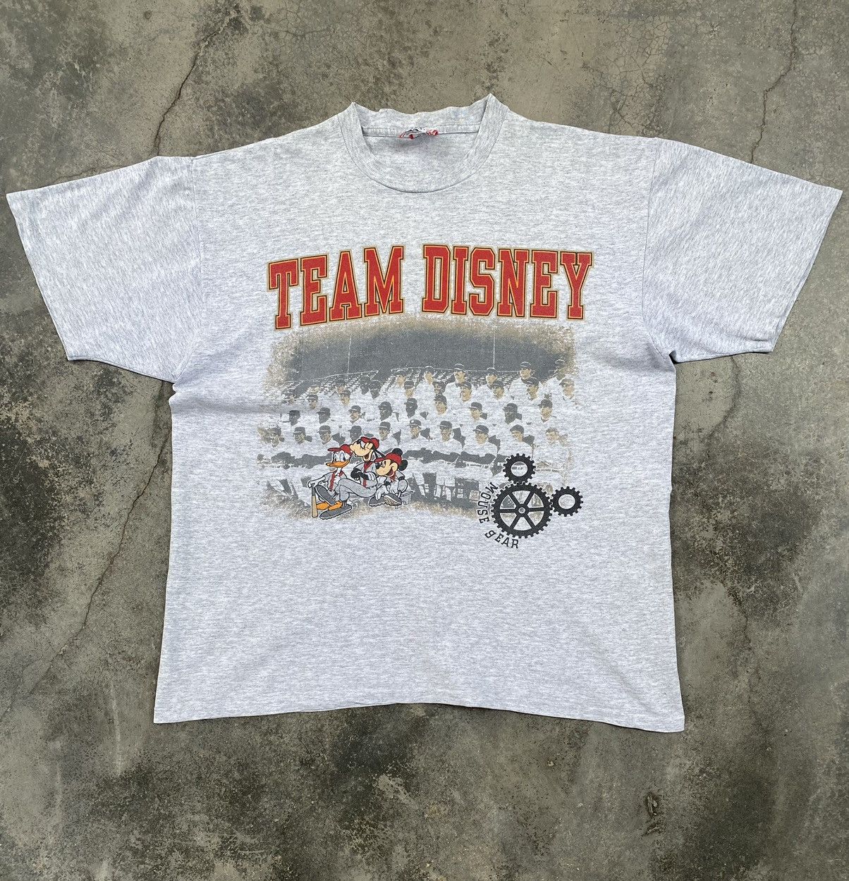 Vintage Vintage Team Disney Mickey Mouse Gear Tees Size US XL / EU 56 / 4 - 1 Thumbnail