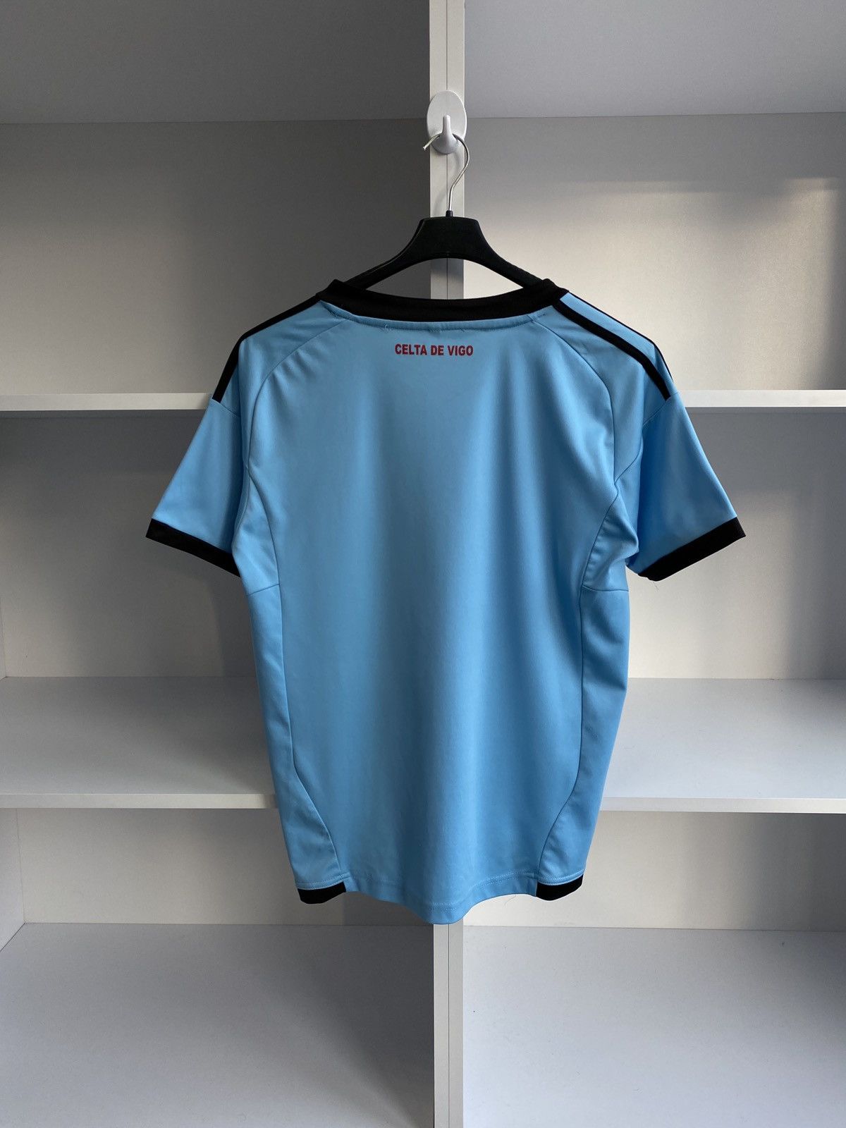 Vintage Vintage Celta De Vigo football jersey tee Size US L / EU 52-54 / 3 - 5 Thumbnail