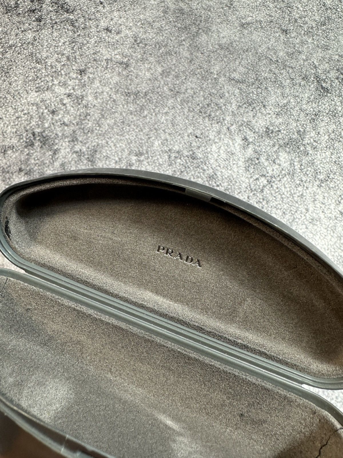 Prada Vintage Prada Sunglasses Case Luxury Logo Rare USA Size ONE SIZE - 2 Thumbnail