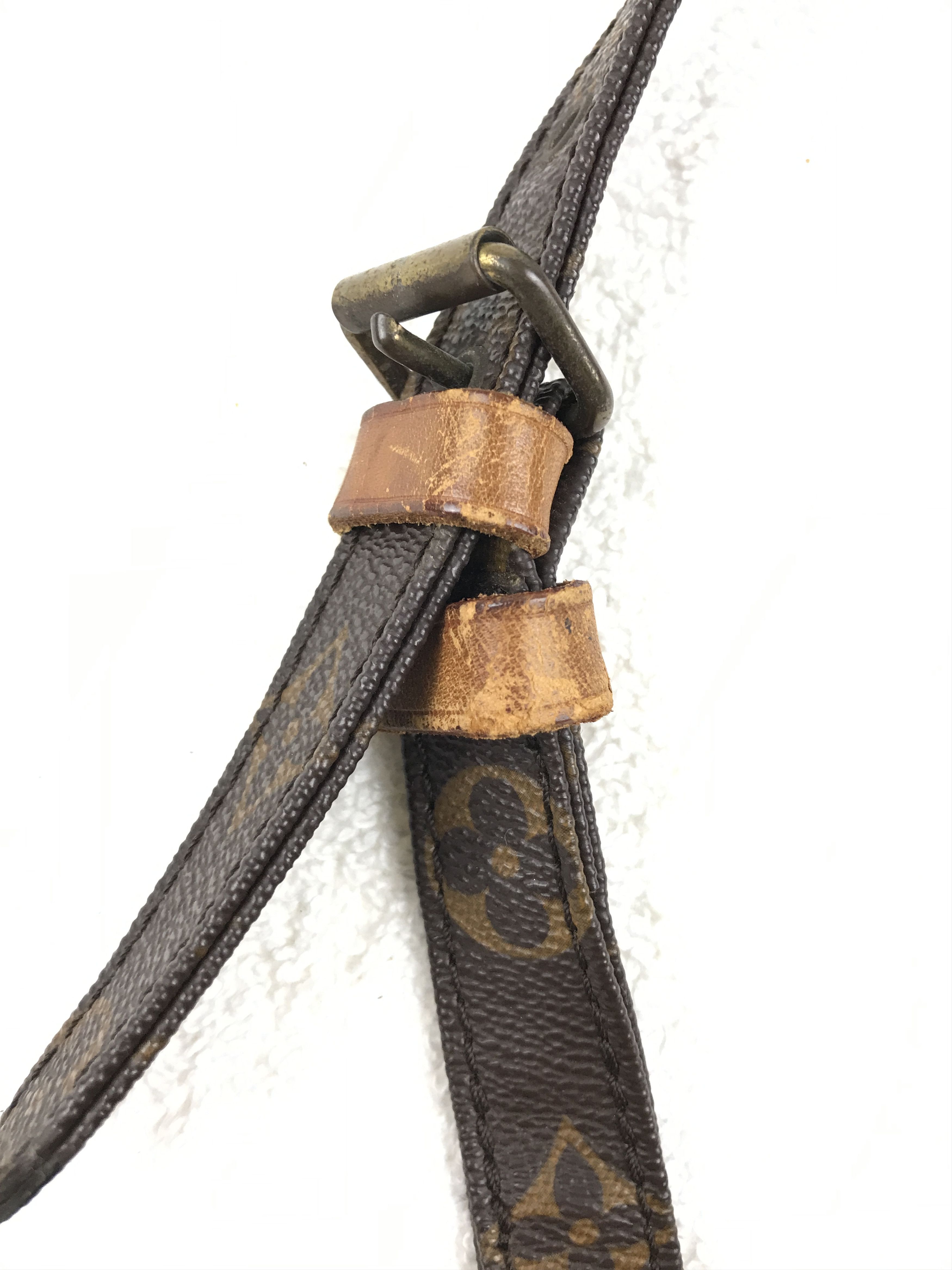 Louis Vuitton Louis Vuitton Monogram Danube Shoulder Messenger Bag Size ONE SIZE - 21 Thumbnail