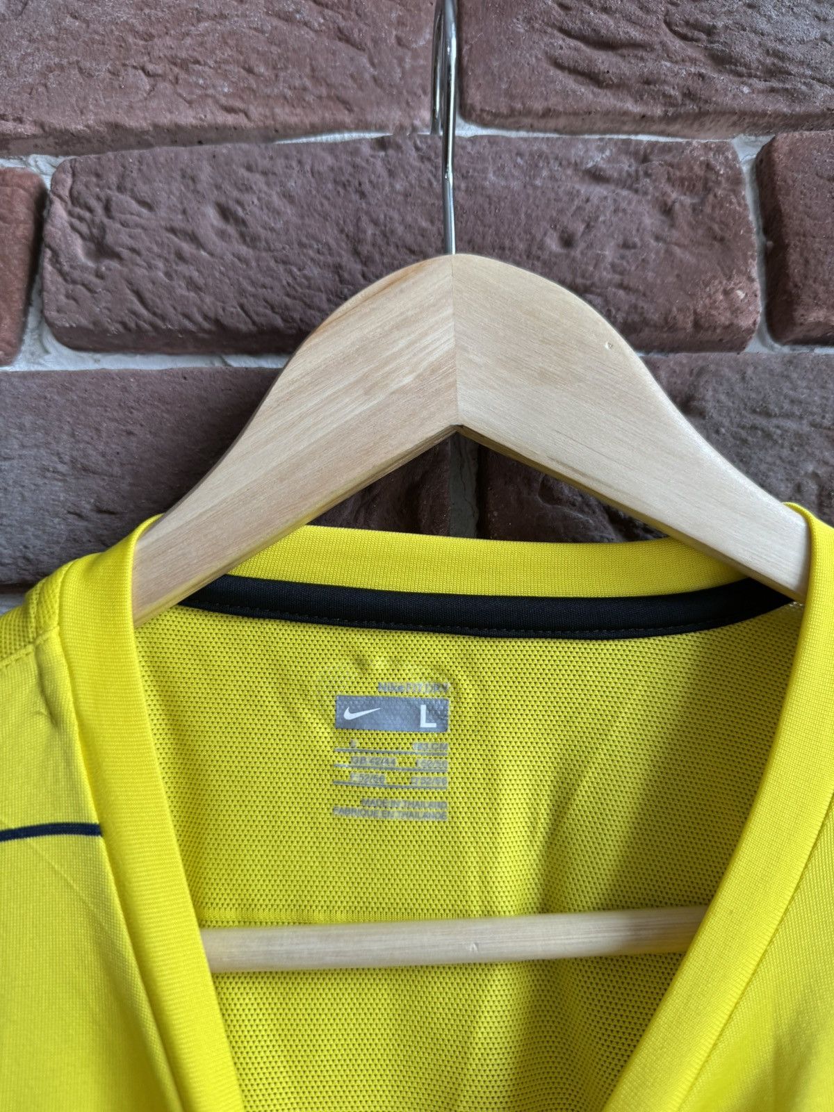 Nike BARCELONA Nike 2008/2009 FOOTBALL SHIRT JERSEY Large yellow Size US L / EU 52-54 / 3 - 10 Thumbnail