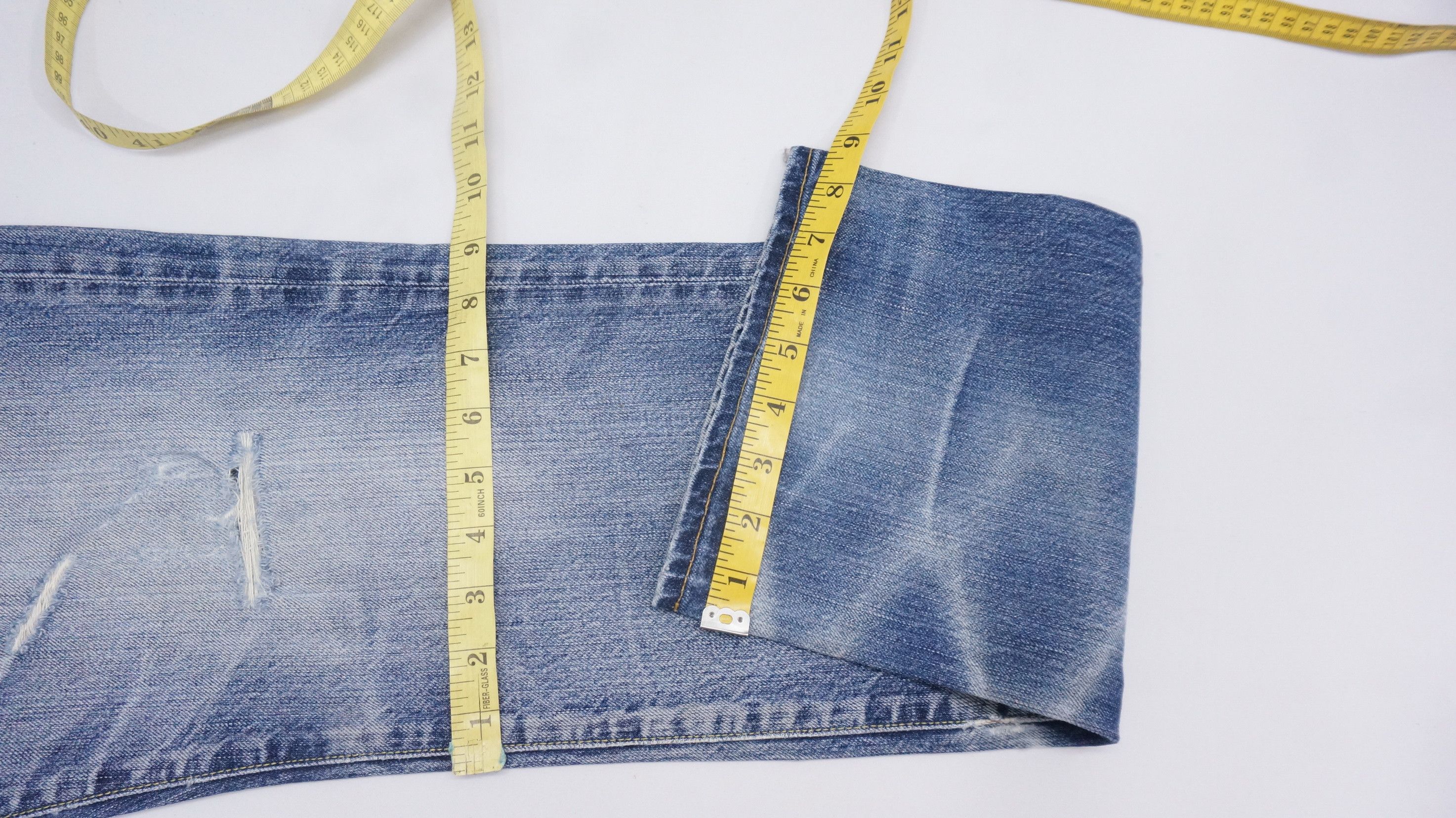 Japanese Brand Uniqlo Jeans UJ S002 Ripped Distressed Jeans W35 Size US 35 - 11 Thumbnail