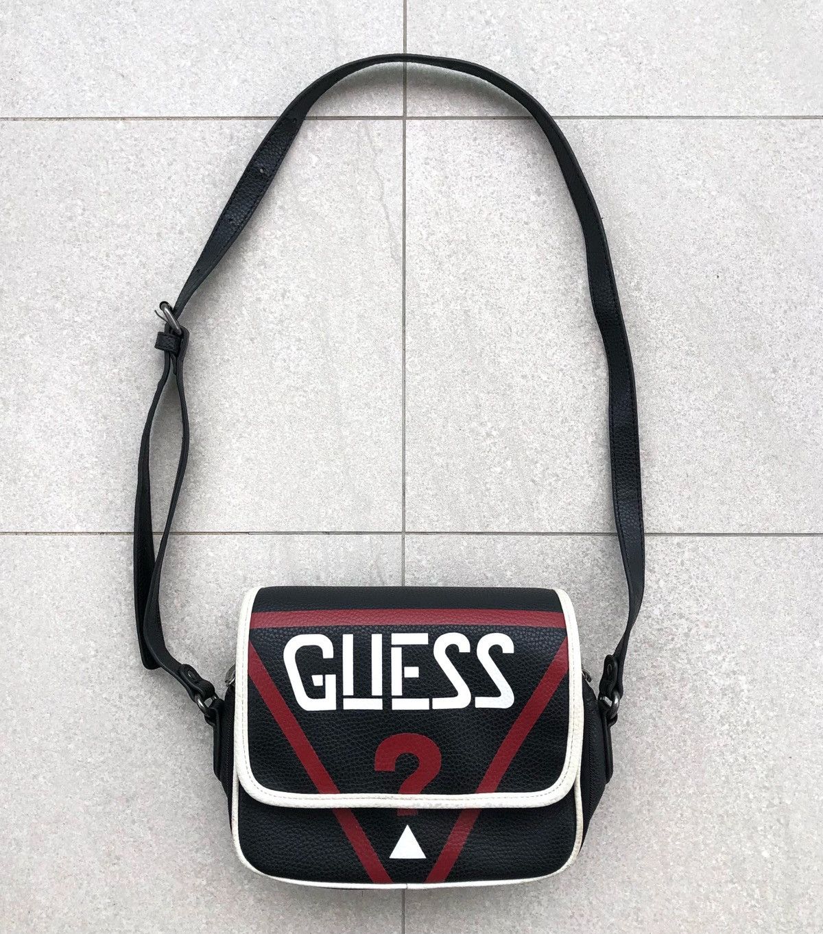 Guess SS19 GUESS Big LOGO embossed Leather Shoulder Bag Size ONE SIZE - 2 Thumbnail