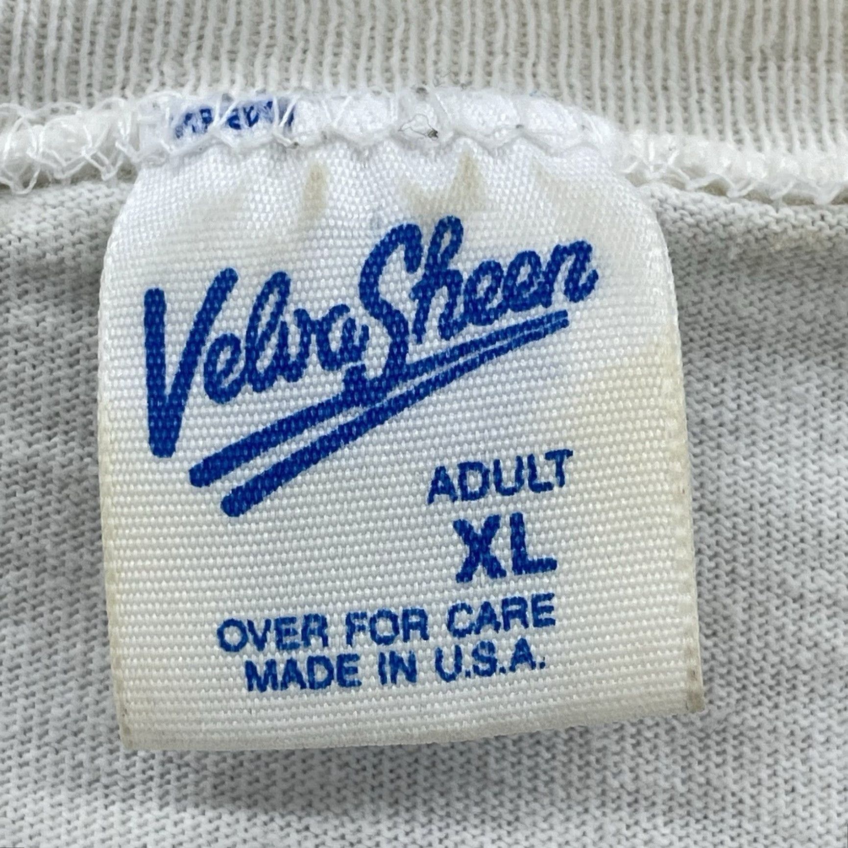 Vintage VINTAGE Velva Sheen Disney Mickey & Friends T-Shirt Mens XL White Go Minnie Goofy Made in USA Size US XL / EU 56 / 4 - 4 Thumbnail