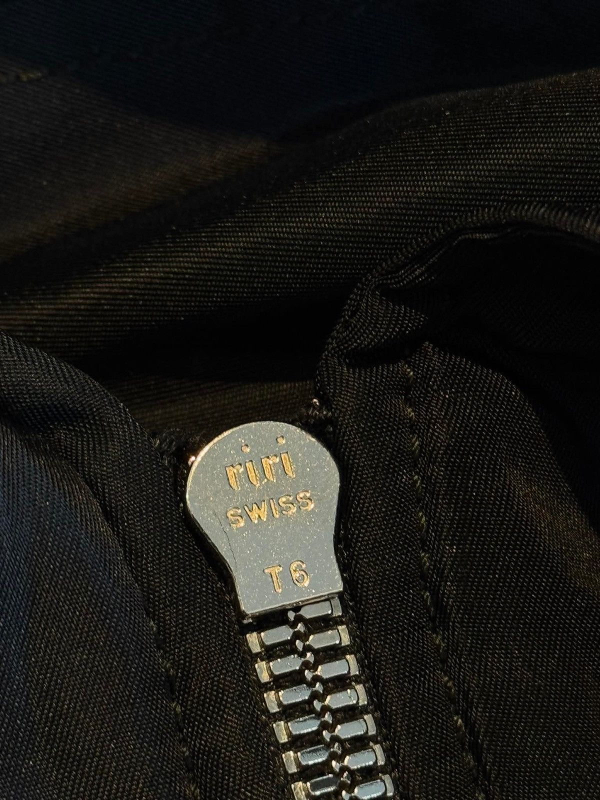 Prada Prada Multipocket leather nylon vest Size M / US 6-8 / IT 42-44 - 7 Thumbnail