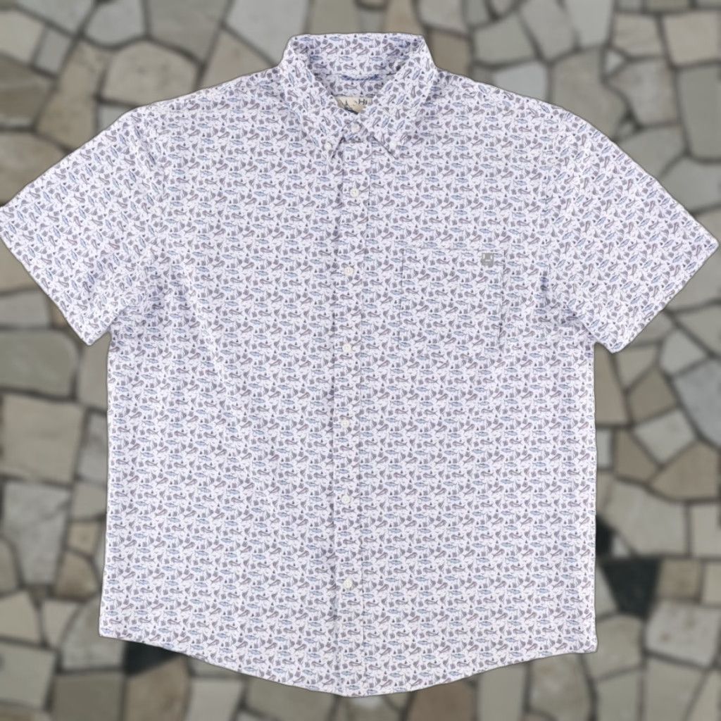 Vintage Huk Shirt White Men's XL Offshore Fishing Camp Stretch Cotton Blend All Over Print Button Down Shirt Regular Fit Size US XL / EU 56 / 4 - 1 Thumbnail