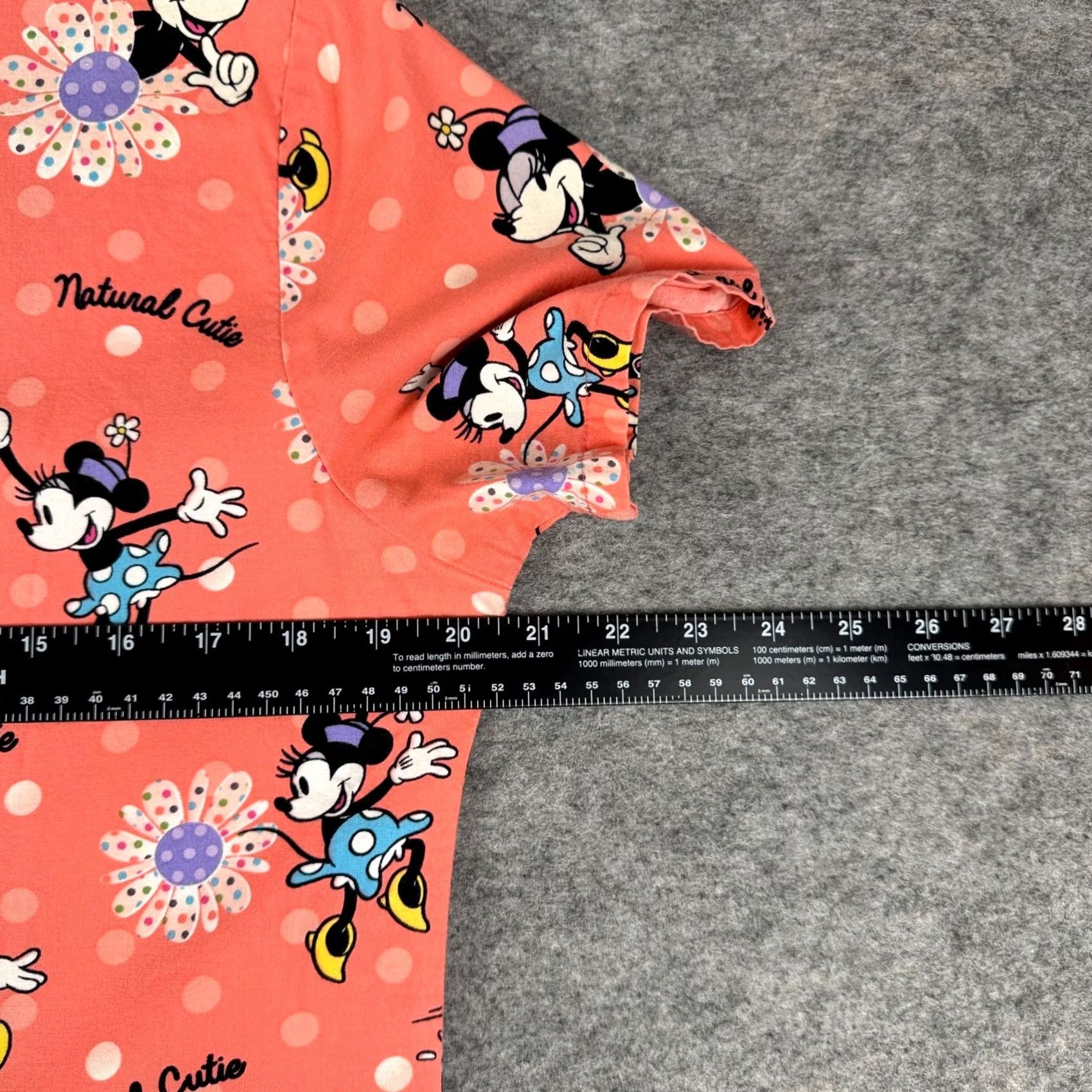 Disney Disney Scrub Top Minnie Mouse Natural Cutie Cotton Peach Womens Small S Women Nurses Scrub Top Size S / US 4 / IT 40 - 7 Thumbnail