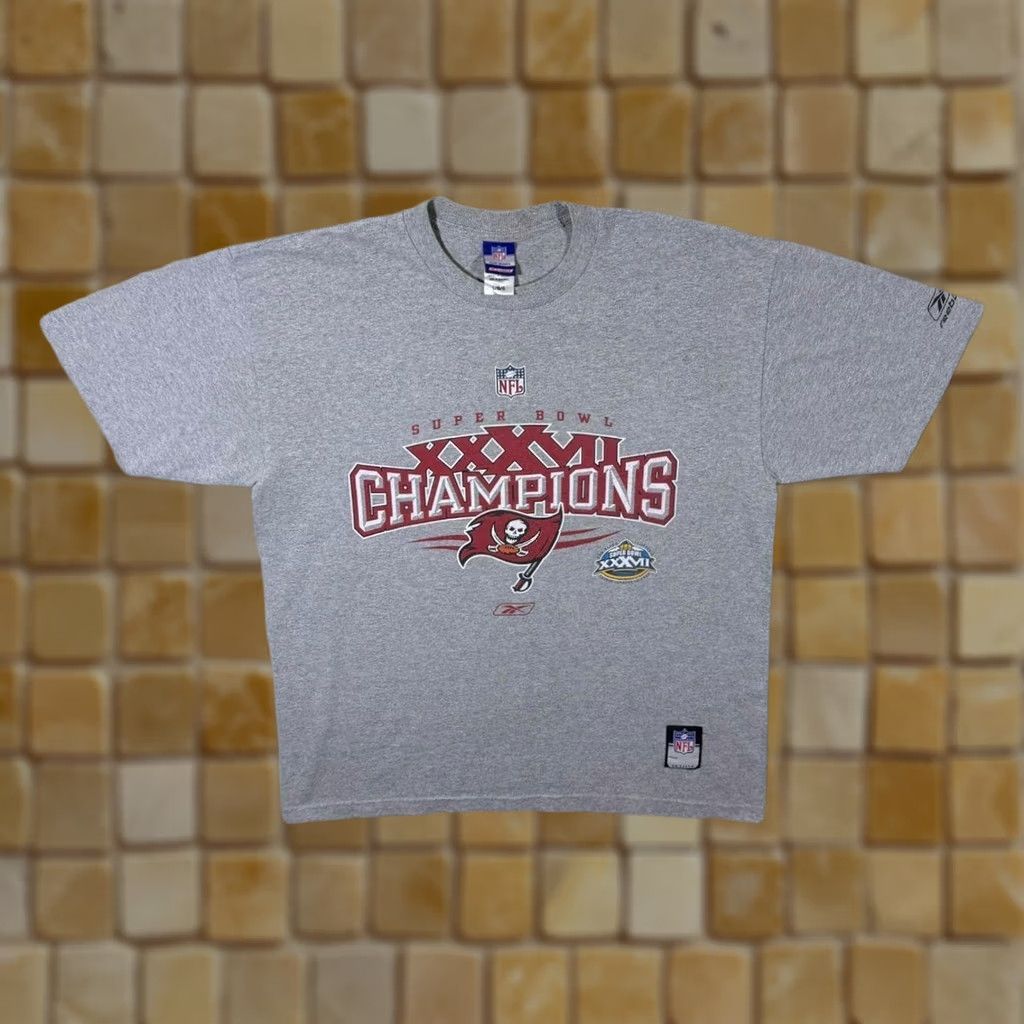 Reebok Reebok NFL Tampa Bay Buccaneers "Super Bowl XXXVII Champions" Grey T-Shirt L Mens Size US L / EU 52-54 / 3 - 1 Thumbnail