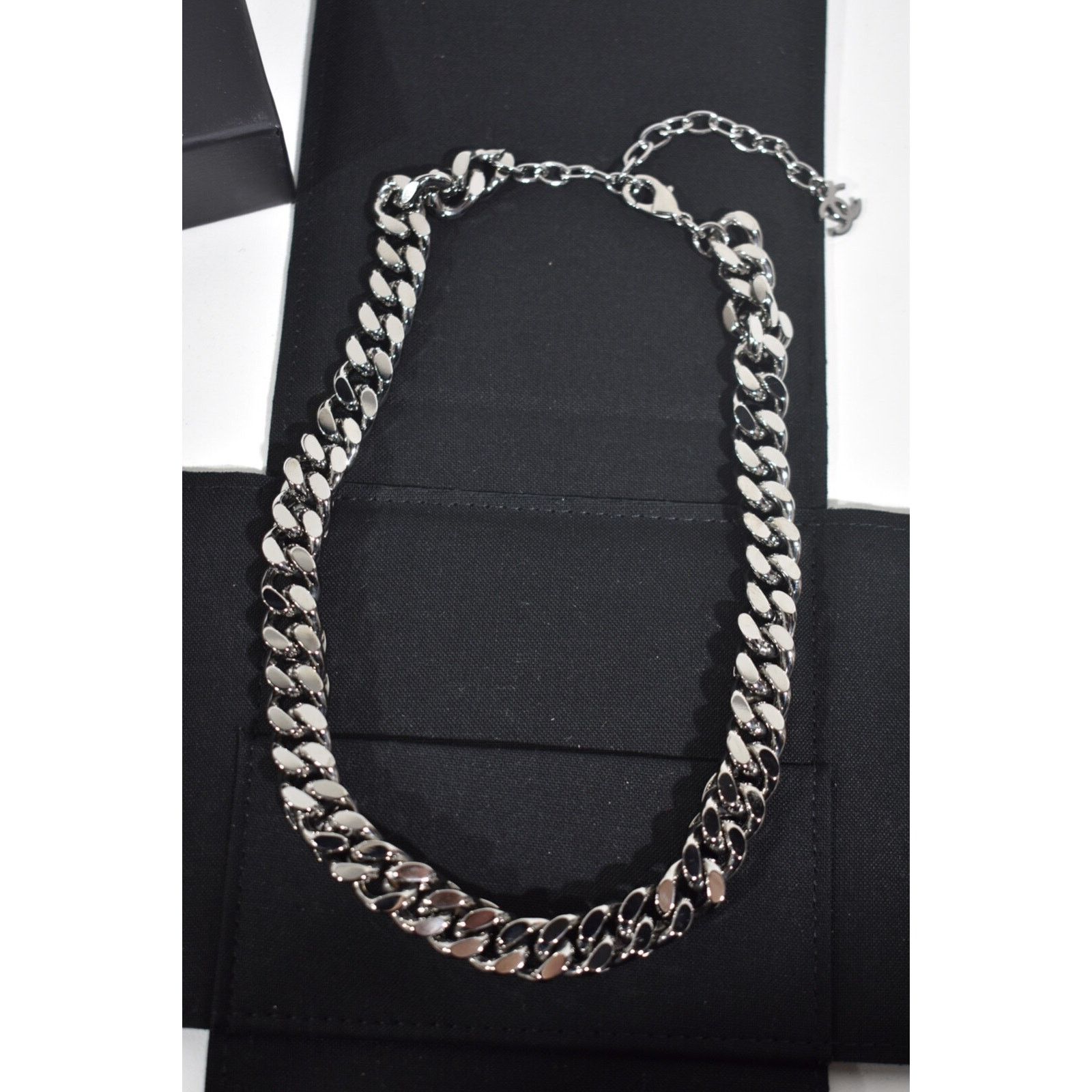 Chanel Chanel Cut Off Chain Cuban Link Crystal Choker Necklace Size ONE SIZE - 10 Thumbnail